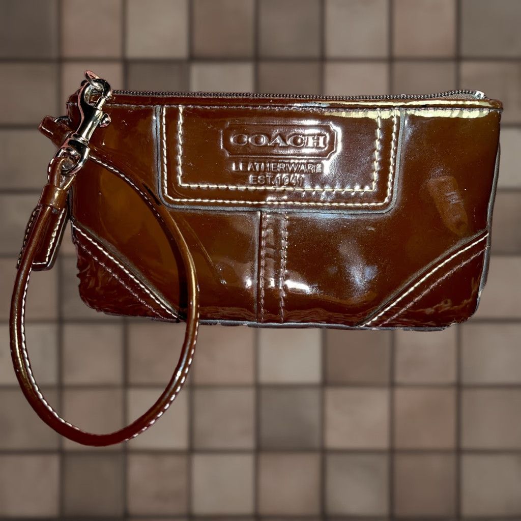 Coach VINTAGE Coach Wallet Women Brown Leather Wristlet Zipper Strap Clutch Size ONE SIZE - 1 Thumbnail