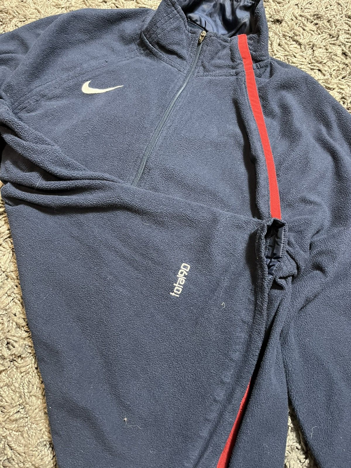 Nike NIKE TOTAL 90 THERMA FIT VINTAGE FLEECE SWEATER MENS Size US M / EU 48-50 / 2 - 8 Thumbnail