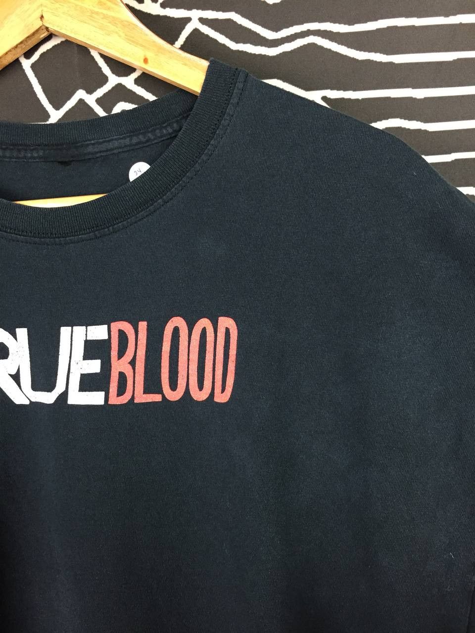 Vintage Vtg True Blood HBO Fantasy Horror Drama TV Series Tee Size US XL / EU 56 / 4 - 5 Thumbnail