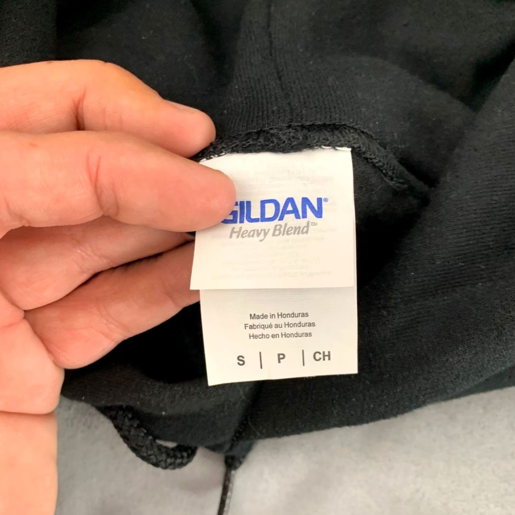 Gildan VINTAGE no? Our Last Night Hoodie Mens S Black Graphic Print Hooded Kangaroo Pocket Let Light Overcome Gildan Heavy Blend Rock Band Merch Size US S / EU 44-46 / 1 - 3 Thumbnail
