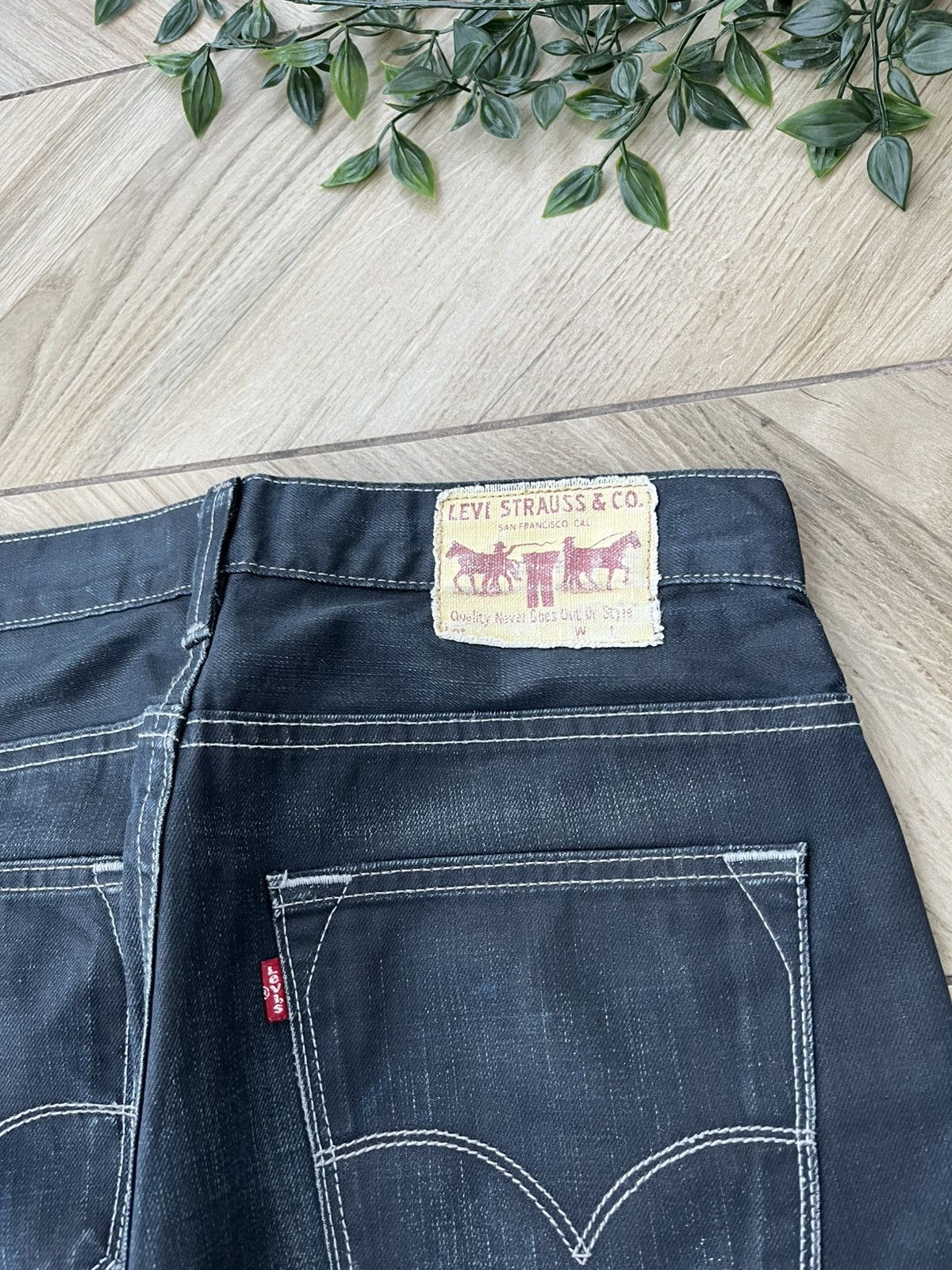 Levi's Vintage waxed Levis 504 31x32 Black Jeans Pants 31w Size US 31 - 7 Thumbnail