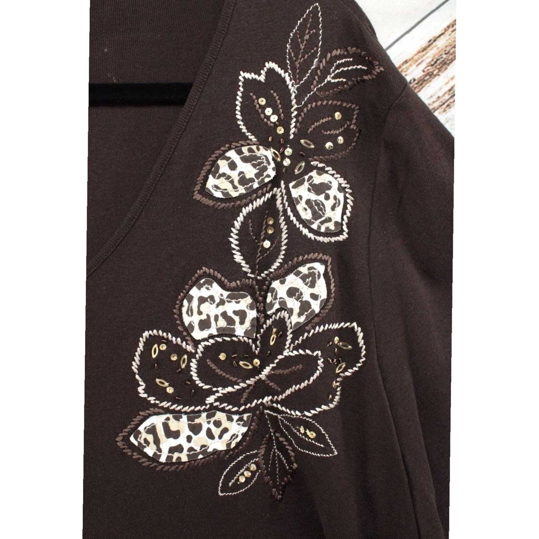Vintage VINTAGE Karen Scott Blouse 2X Women 3/4 Sleeve V-Neck Brown Cotton Cheetah Floral Bling Embroidered Sequin Tunic Size XXL / US 16-18 / IT 52-54 - 3 Thumbnail