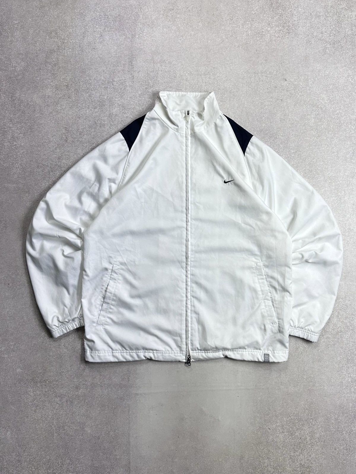 Nike Vintage 90s Nike Challage Court Nylon Track Jacket L Size US L / EU 52-54 / 3 - 1 Thumbnail