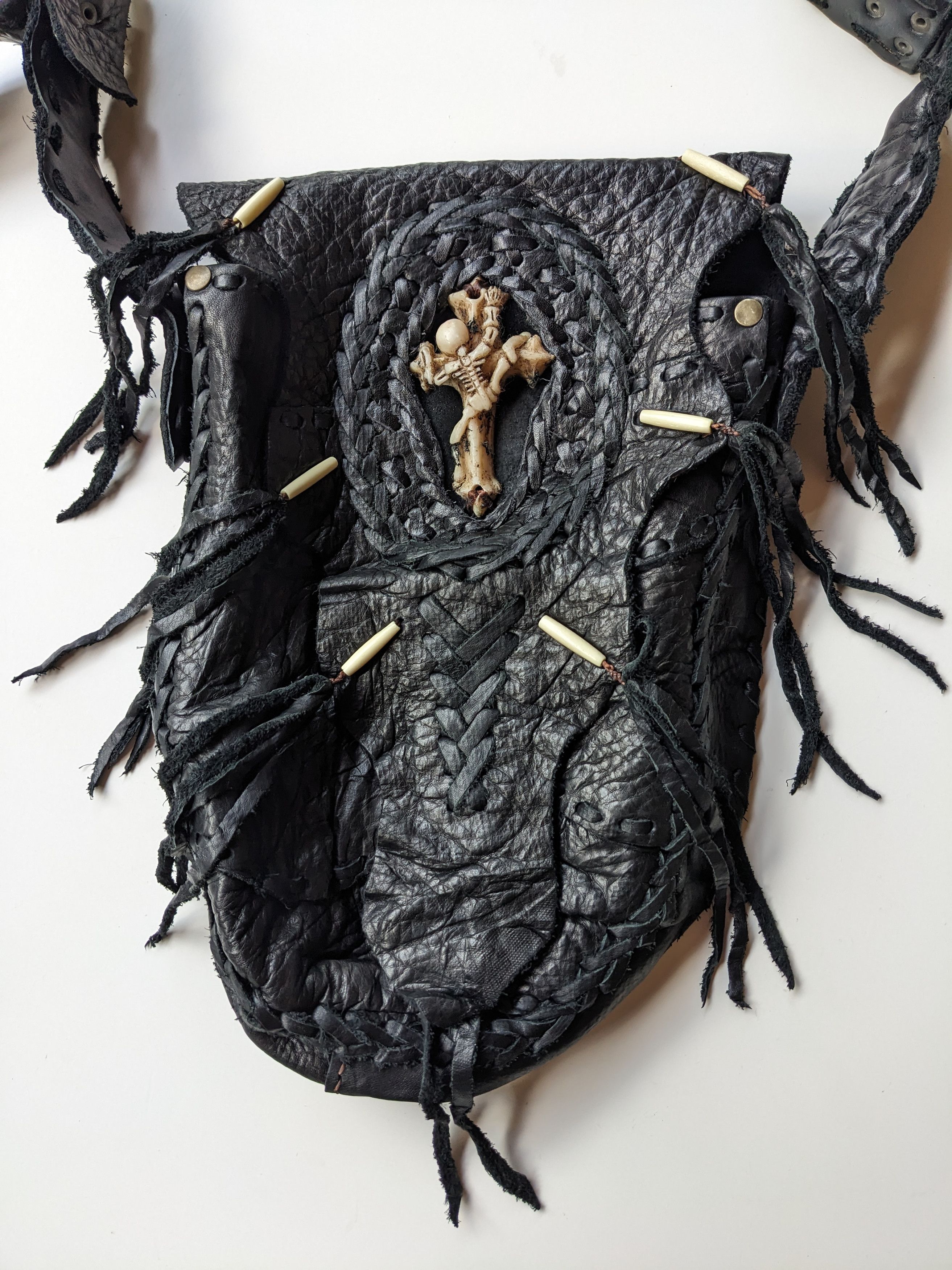 KMRii Cross bones gothic cowhide sling bag Size ONE SIZE - 3 Thumbnail