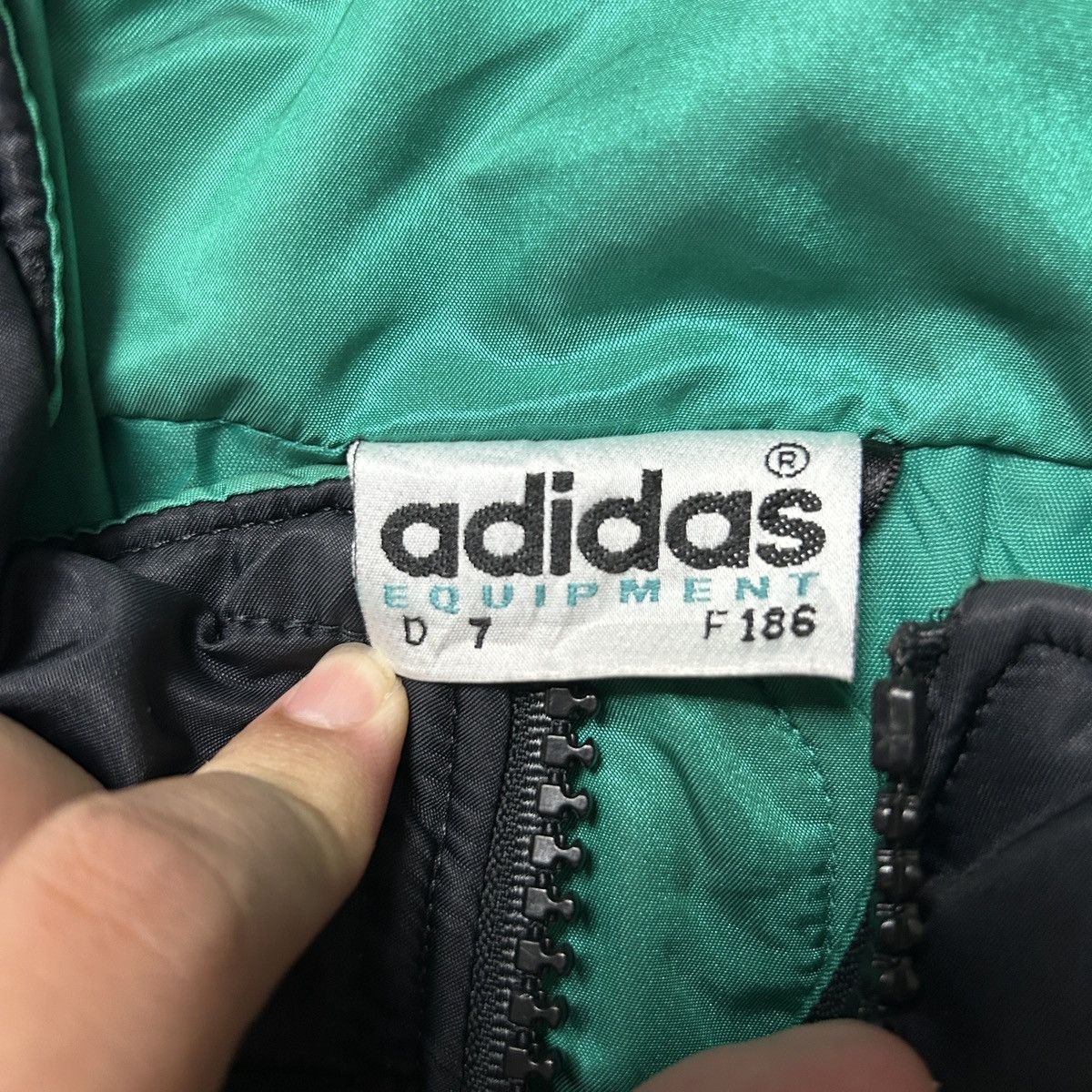 Adidas × Equipment × Vintage Vintage90s Adidas Equipment Big Logo Black Jacket Coat Size US L / EU 52-54 / 3 - 9 Thumbnail