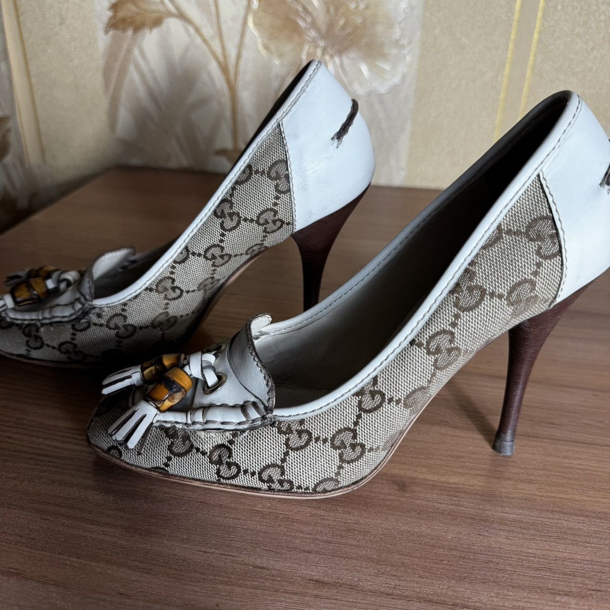 Gucci vintage 90s gucci heels bamboo collection Size US 7 / IT 37 - 6 Thumbnail