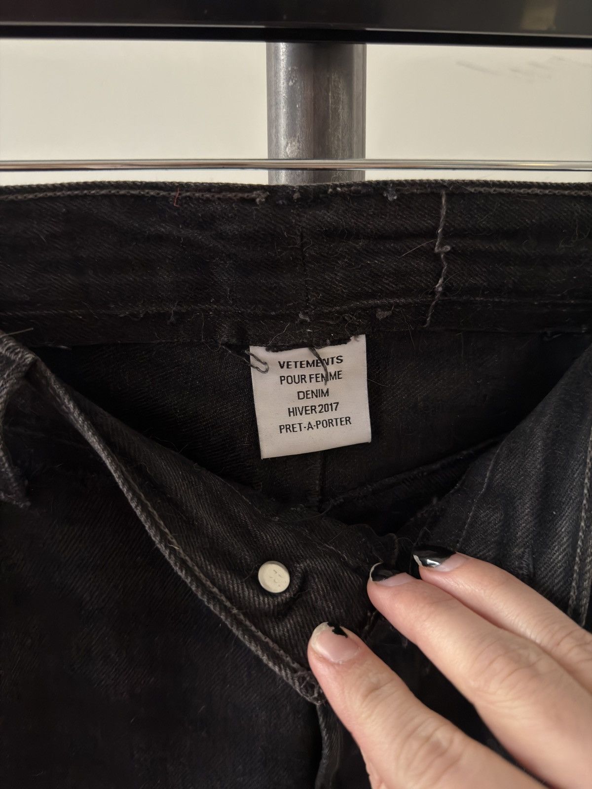 Vetements AW17 Reconstructed Jeans Size 25" / US 0 / IT 36 - 3 Thumbnail