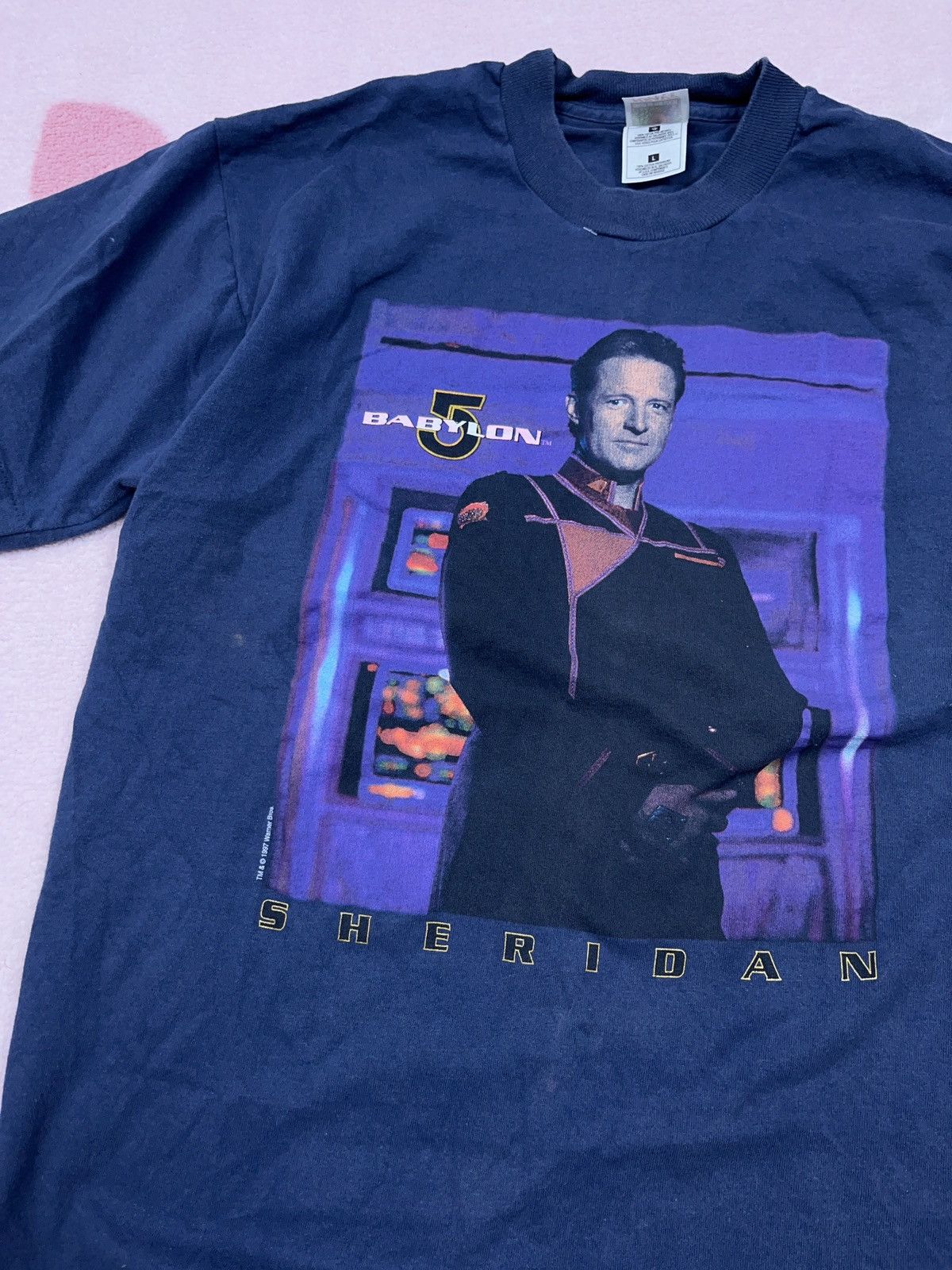 Fruit Of The Loom × Vintage ➕ 1997 vintage Babylon 5 Sheridan t-shirt fotl Size US L / EU 52-54 / 3 - 3 Thumbnail