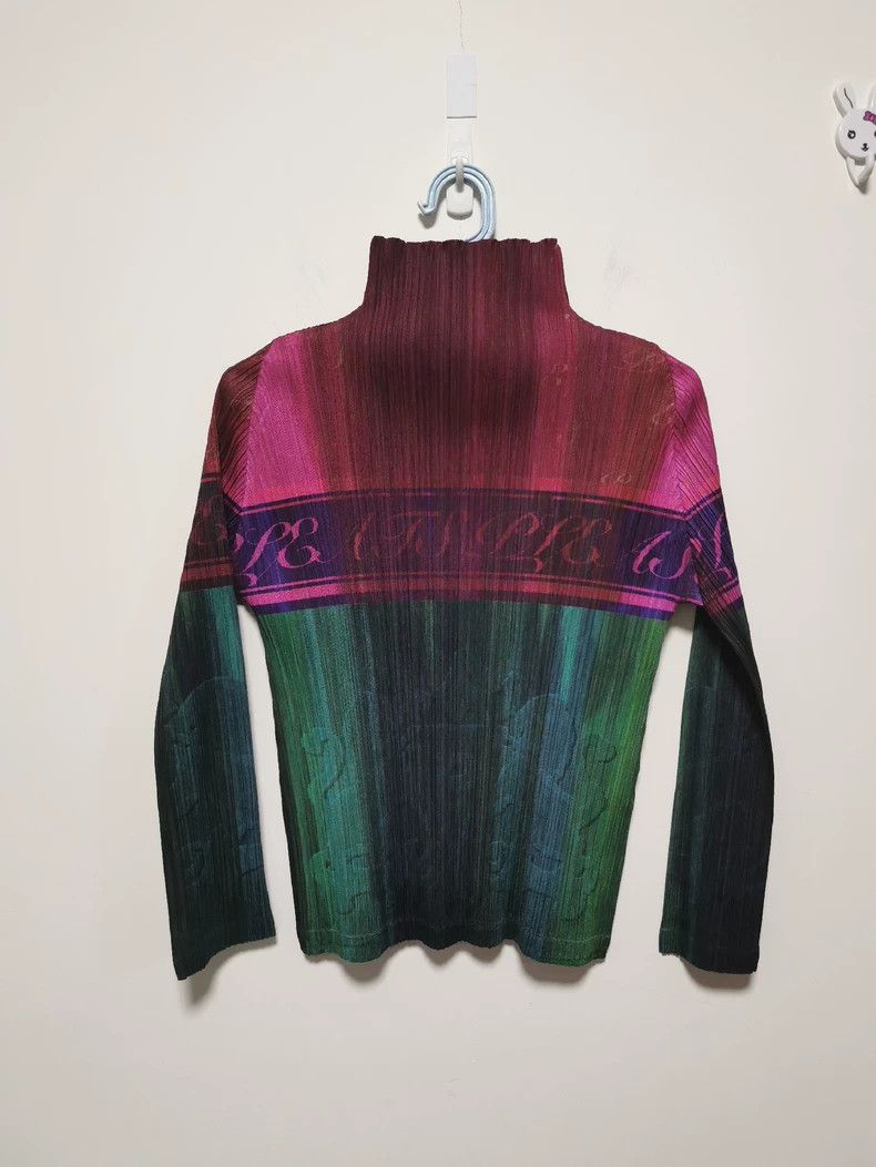 Issey Miyake Issey Miyake size:3 Red and green Meilun Minghong long-sle Size XS / US 0-2 / IT 36-38 - 1 Thumbnail