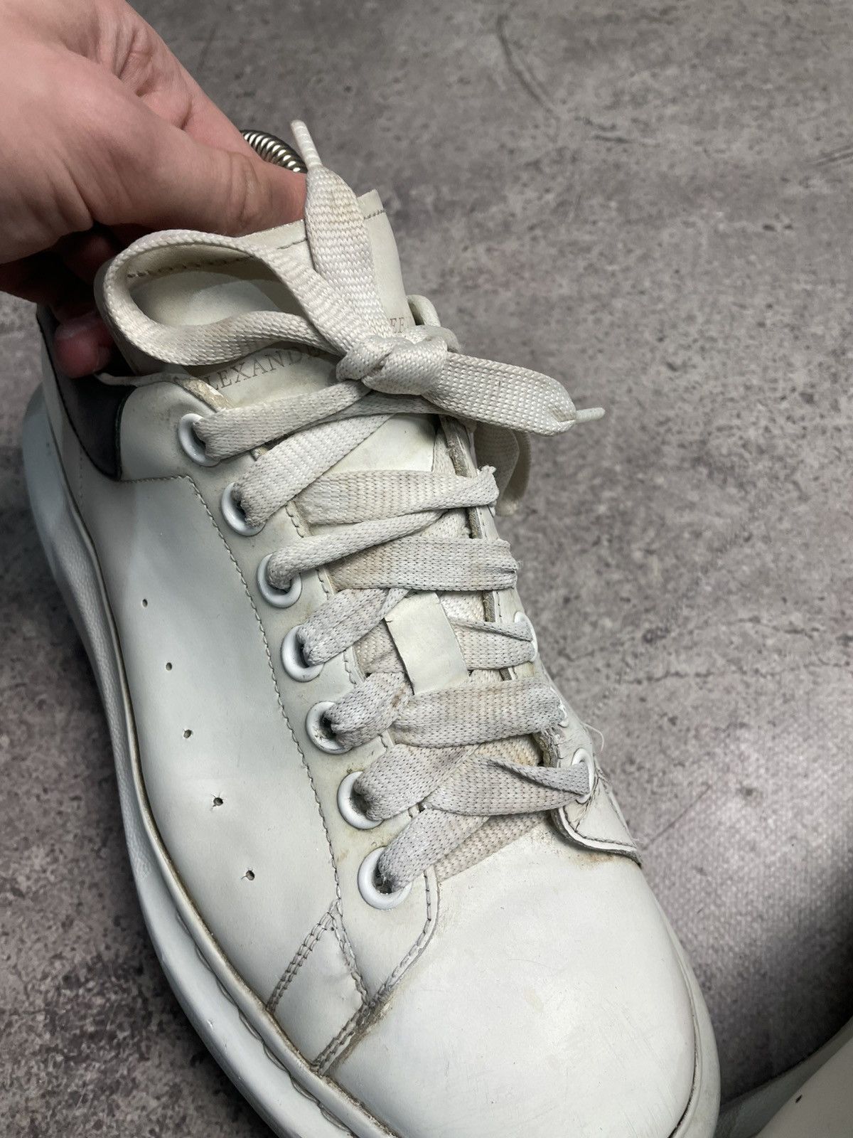 Alexander McQueen Alexander McQueen Sneakers Size 41.5 Size US 8.5 / EU 41-42 - 8 Thumbnail