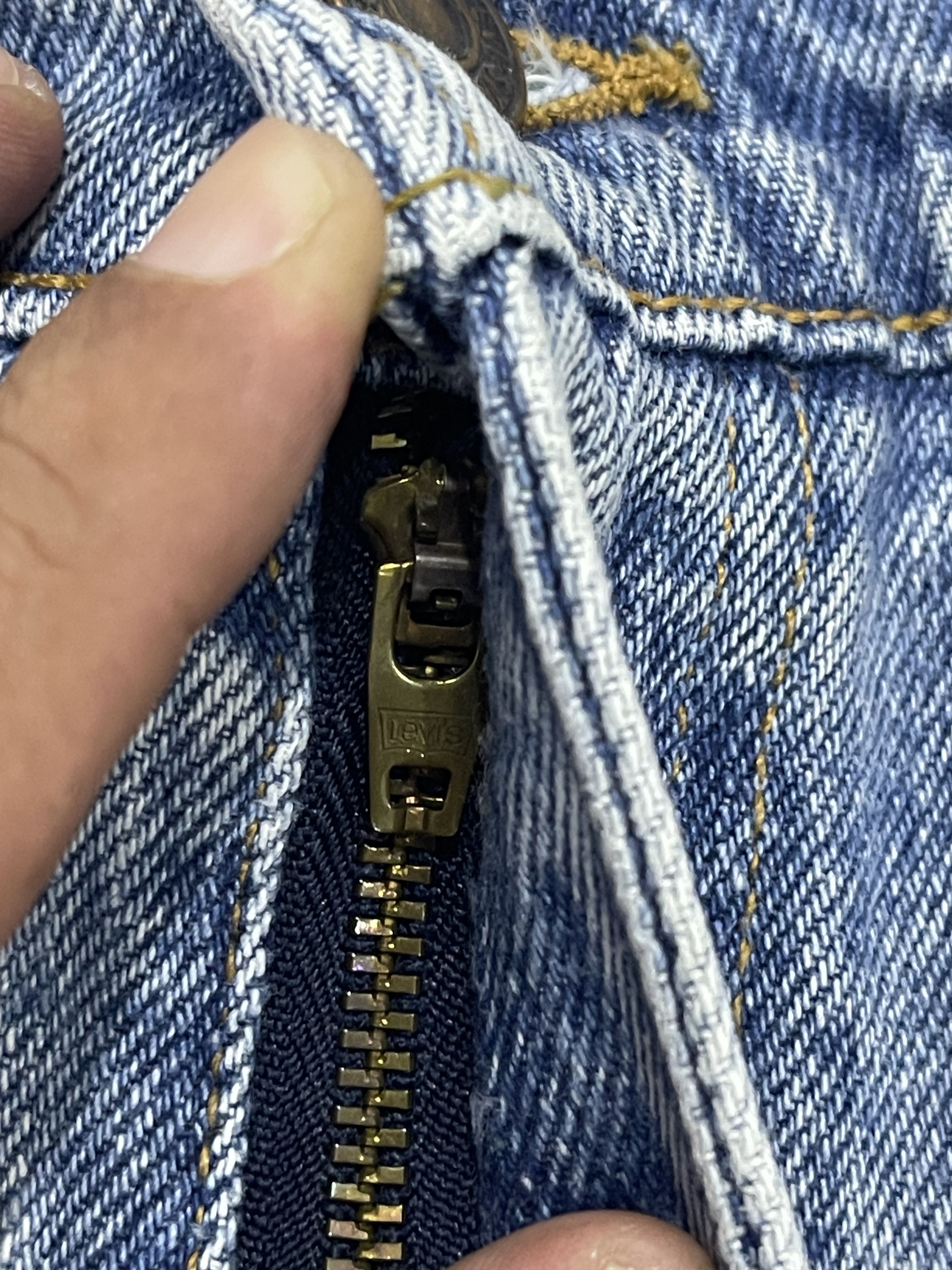 Levi's × Vintage VINTAGE 90s LEVI'S 560 BAGGY DENIM JEANS CROPPED SHORT Size US 33 - 8 Thumbnail