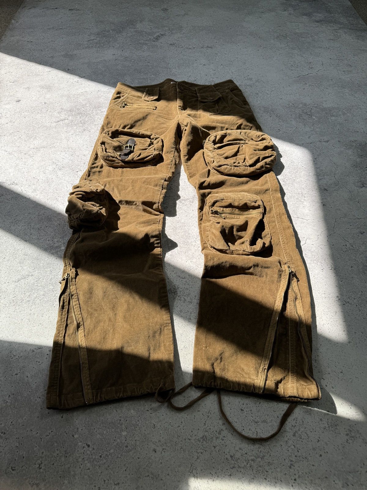 image of Avant Garde x Junya Watanabe Vintage Corduroy Junya Watanabe Style Pants in Brown (Size 33)