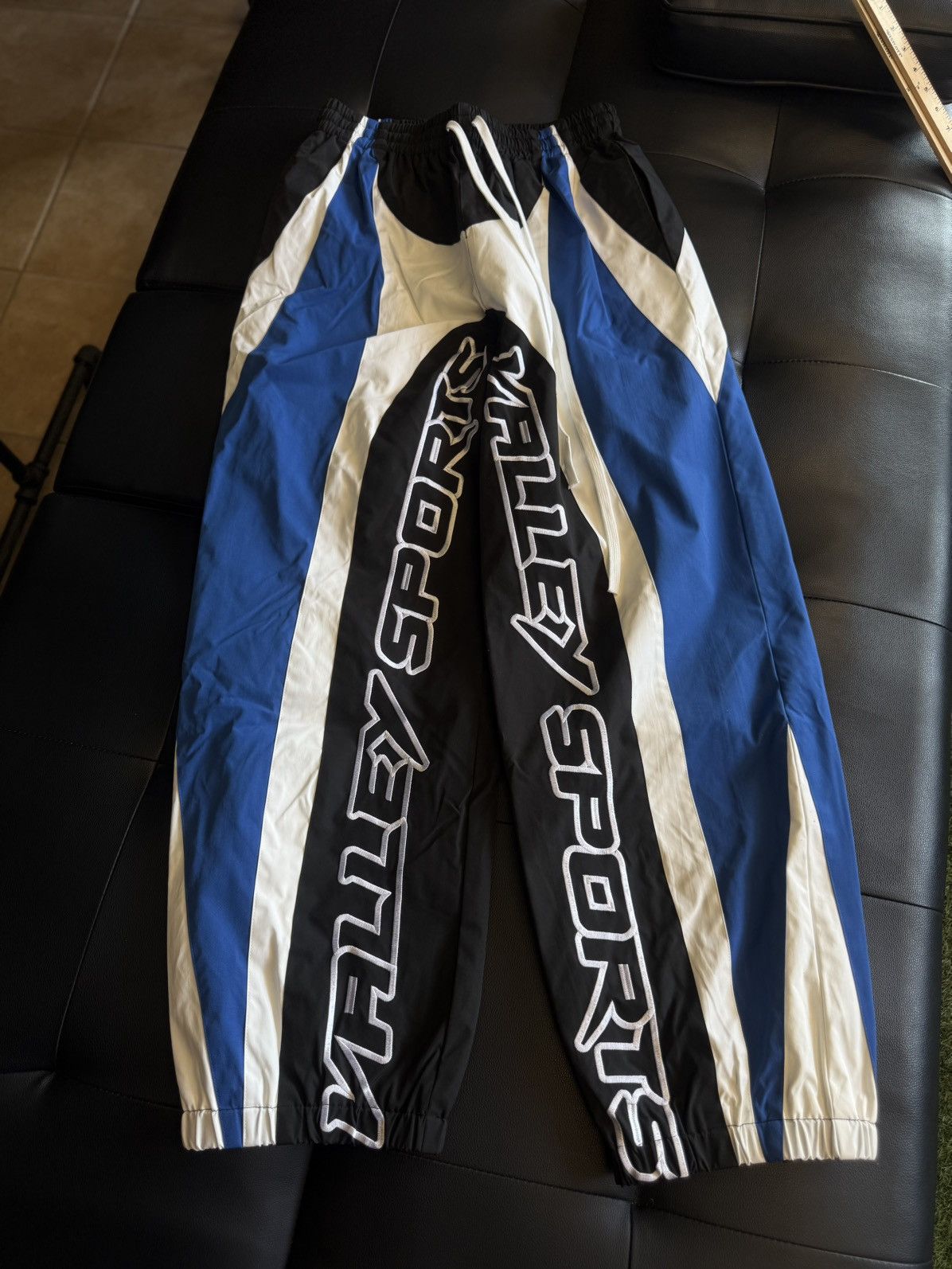 Vale Vale Blue White Track Sweatpant Joggers Size Small (NEW) Size US 28 / EU 44 - 1 Thumbnail