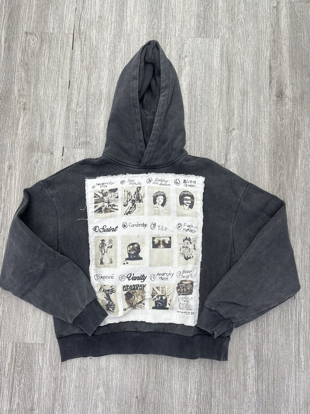 Saint Vanity Saint Vanity hoodie ( black) Size US S / EU 44-46 / 1 - 1 Thumbnail