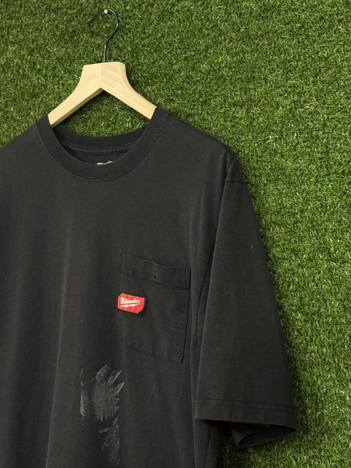 Vintage Milwaukee Tool Heavyweight Oversized Pocket Tee Large Black Size US L / EU 52-54 / 3 - 4 Thumbnail
