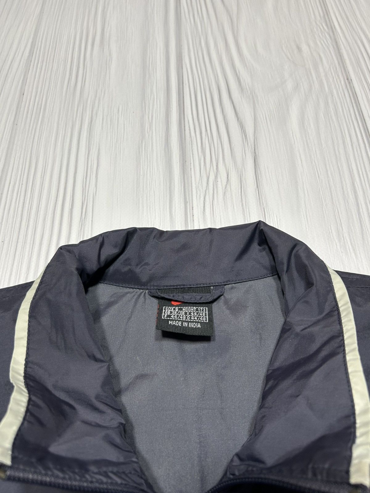 Nike × Vintage Vintage 90s Nike Light Jacket Size S Polyester/Nylon Size US S / EU 44-46 / 1 - 7 Thumbnail