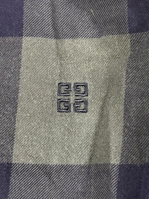 Givenchy Givenchy Grey & Navy Checkered Shirt Size US S / EU 44-46 / 1 - 8 Thumbnail