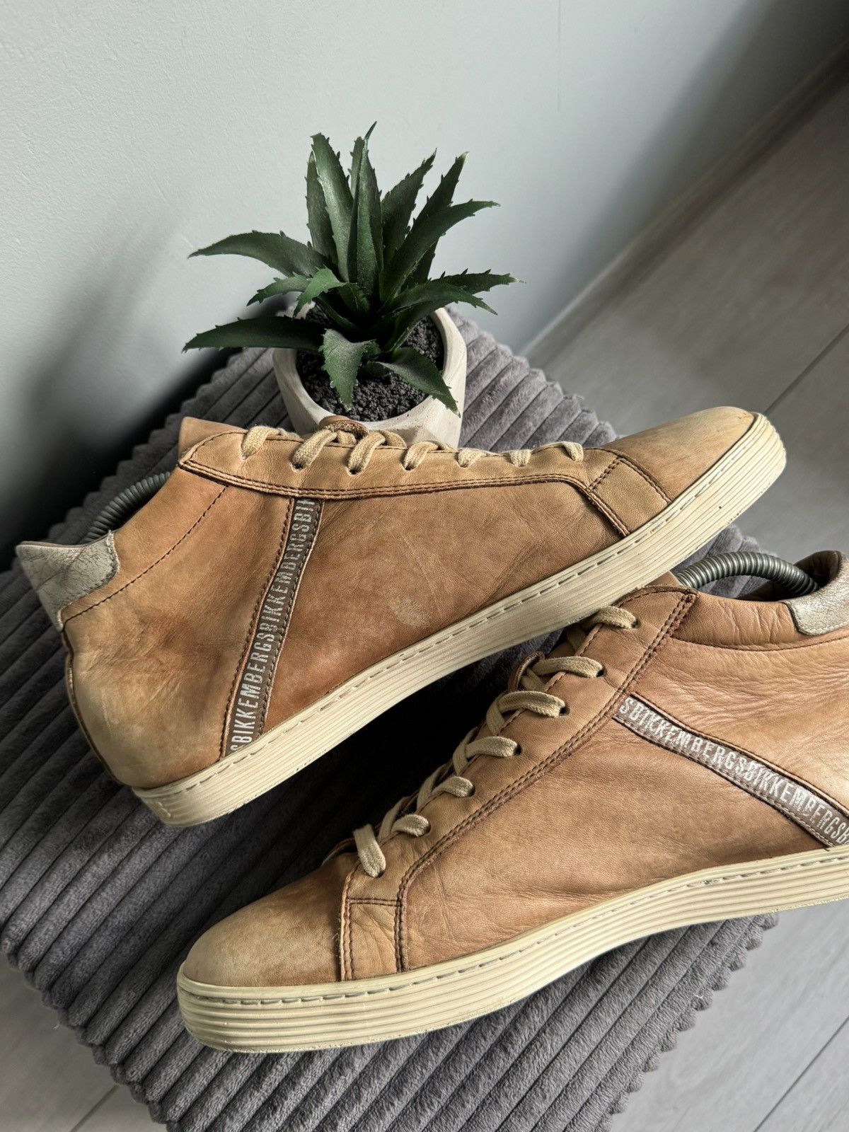 Dirk Bikkembergs Vintage Dirk Bikkembergs Leather High Top Sneakers Size US 8 / EU 41 - 6 Thumbnail