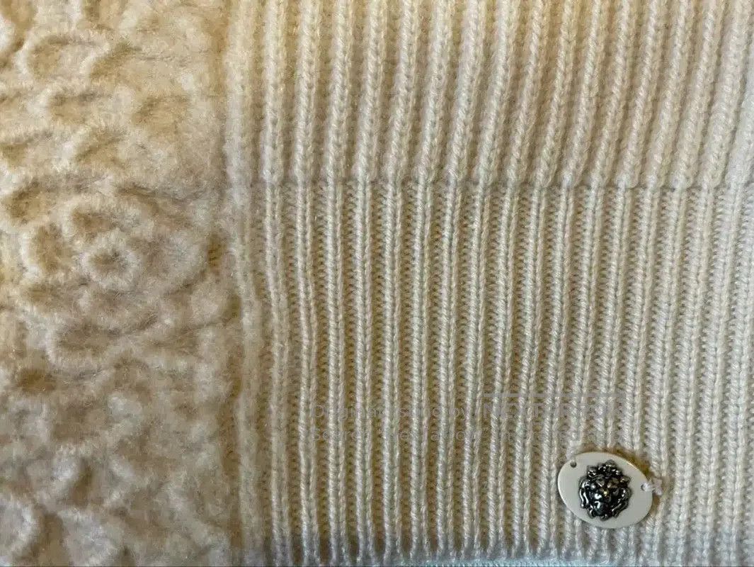Chanel Chanel Winter Cream Cashmere Sweater . Size L / US 10 / IT 46 - 3 Thumbnail