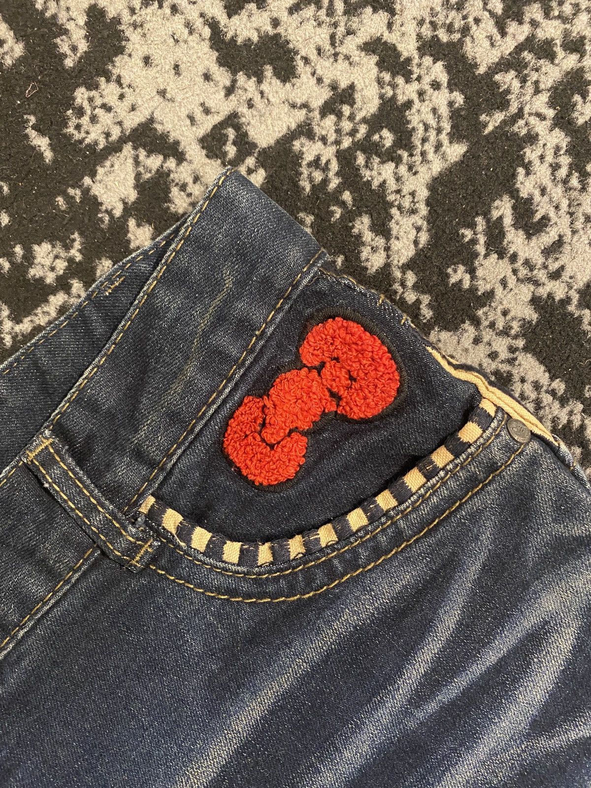 Japanese Brand Hysteric Glamour Patchwork Washed Denim Hello Kitty Size US 33 - 4 Thumbnail