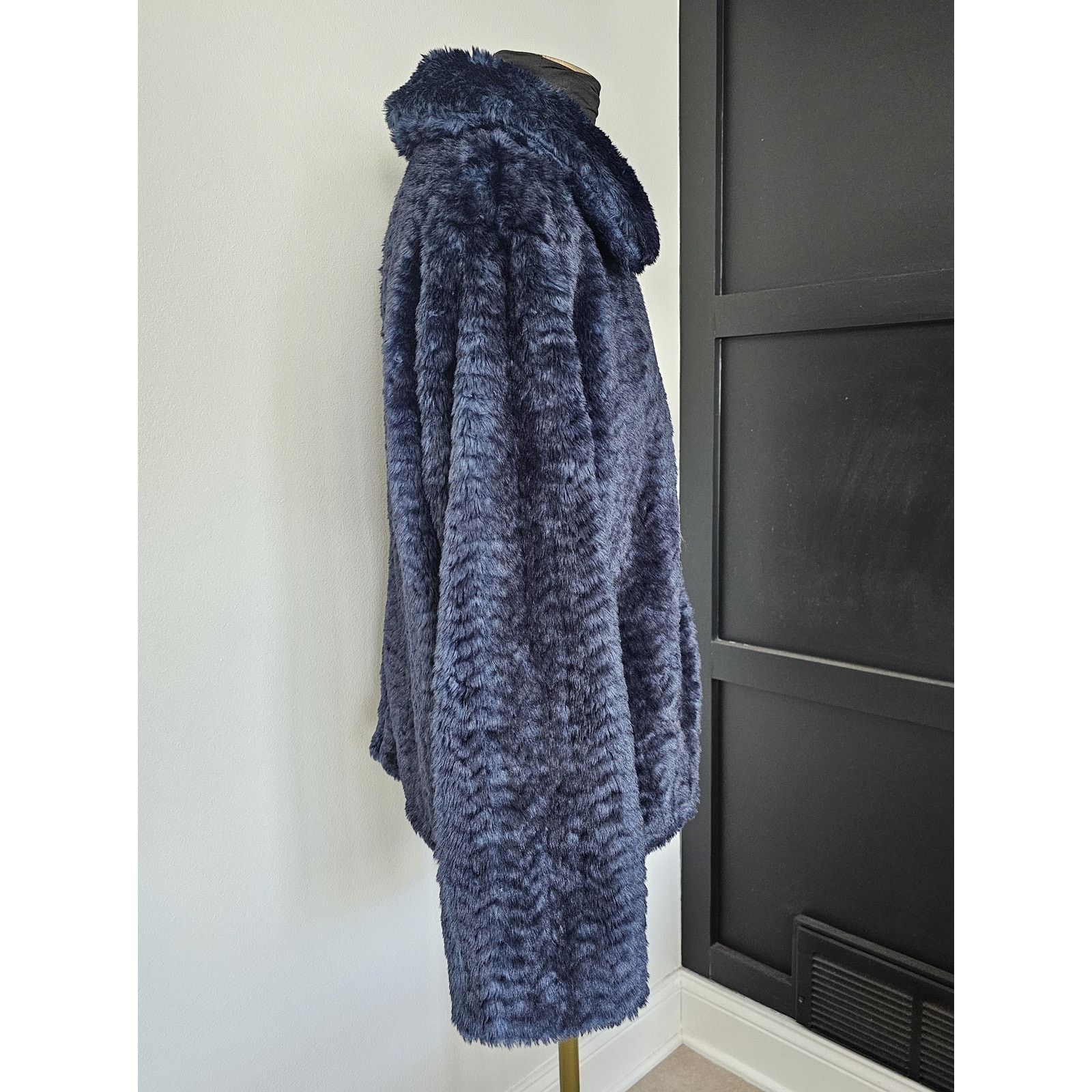 Reformation REFORMATION Blue Zip Closure Collared Faux Fur Jacket XL Size XL / US 12-14 / IT 48-50 - 4 Thumbnail