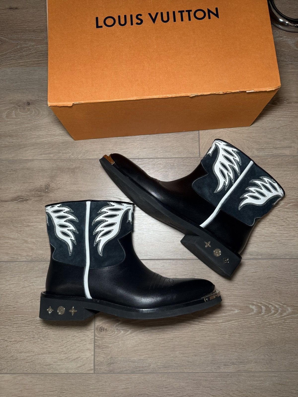 Louis Vuitton Louis Vuitton Canyon boot Size US 9 / EU 42 - 1 Thumbnail