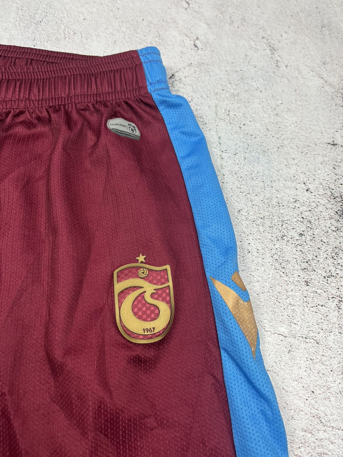 Macron TS CLUB MACRON TRANZONSPOR FOOTBALL PLAYERS SHORT, SIZE L Size US 32 / EU 48 - 3 Thumbnail