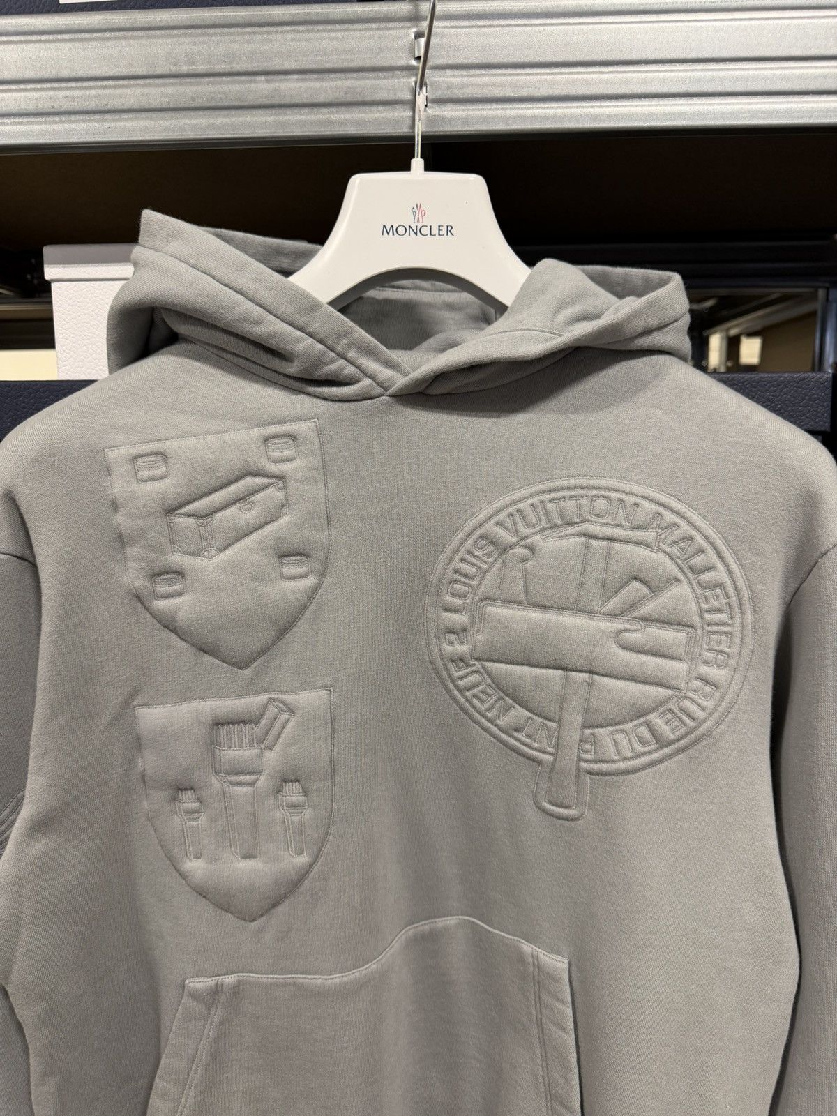 Louis Vuitton Louis Vuitton Logo Embroidery Hoodie NEW 2000$ Size US XS / EU 42 / 0 - 3 Thumbnail