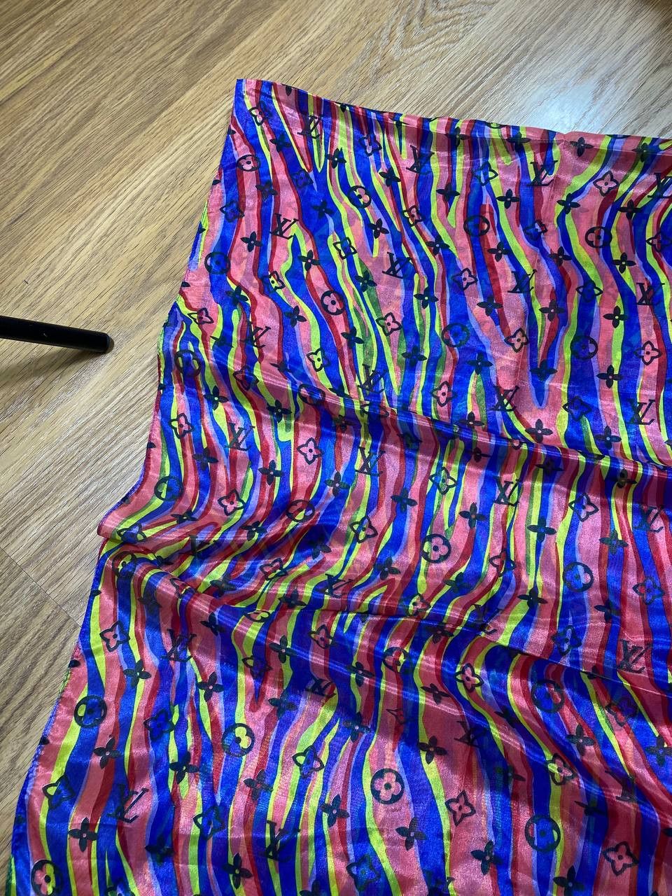 Louis Vuitton Louis Vuitton Multicolor Monogram Scarf Size ONE SIZE - 16 Thumbnail