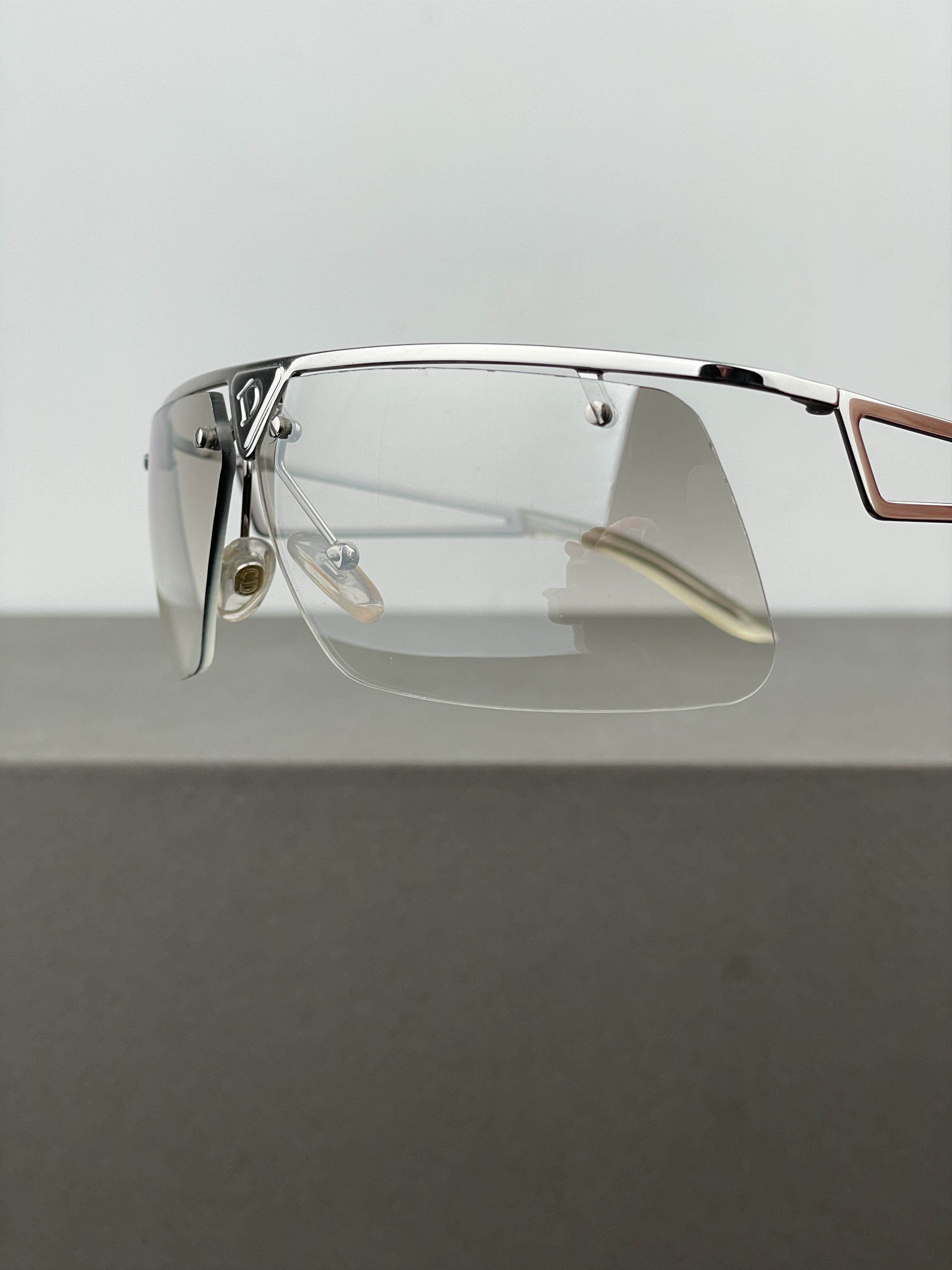 Dior Dior 2000s ‘Clubbing’ Rimless Wrap Mask Shield Sunglasses Size ONE SIZE - 9 Thumbnail