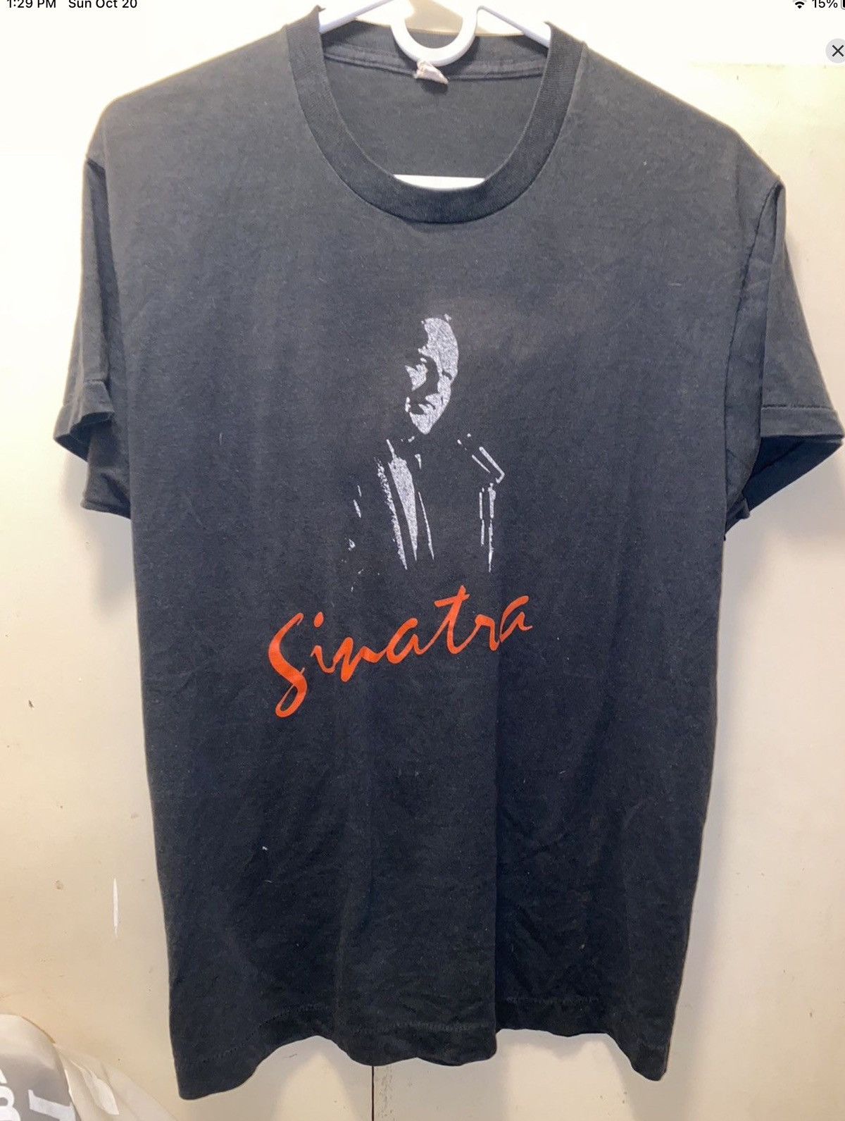 Band Tees Frank sinatra vintage tshirt used size XL Size US XL / EU 56 / 4 - 6 Thumbnail