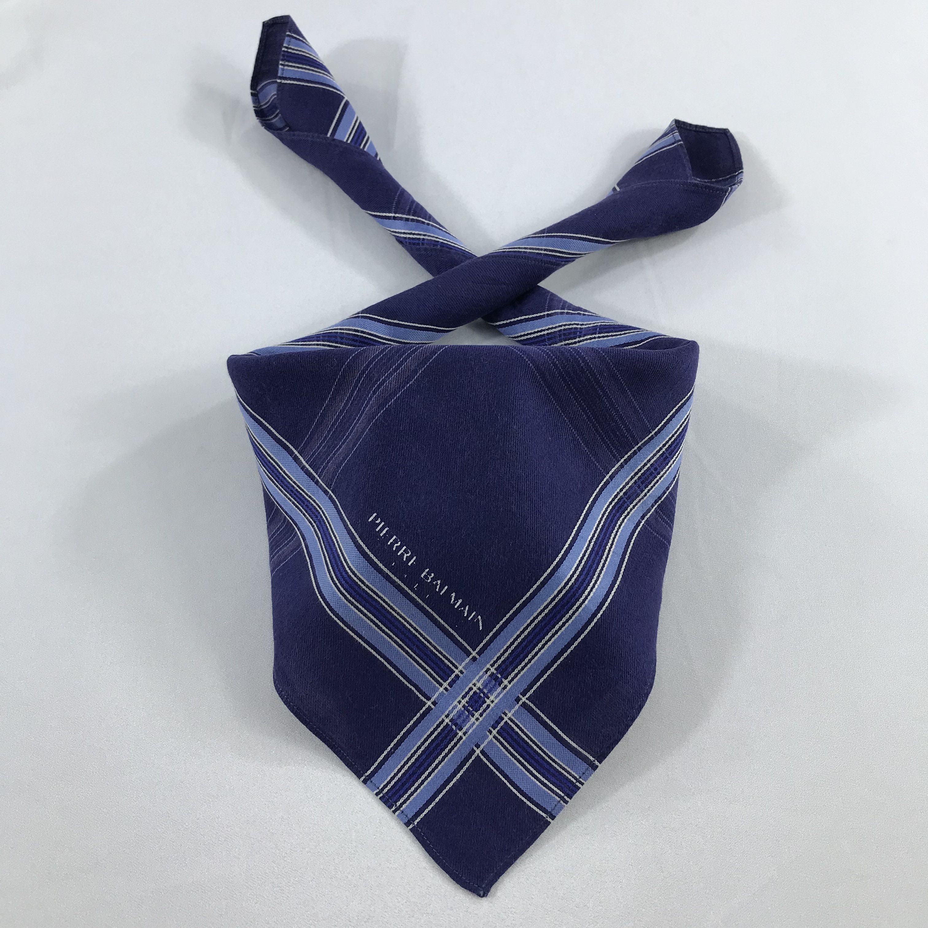 Pierre Balmain × Vintage Pierre Balmain Bandana / Handkerchief / Neckerchief - S2067 Size ONE SIZE - 3 Thumbnail