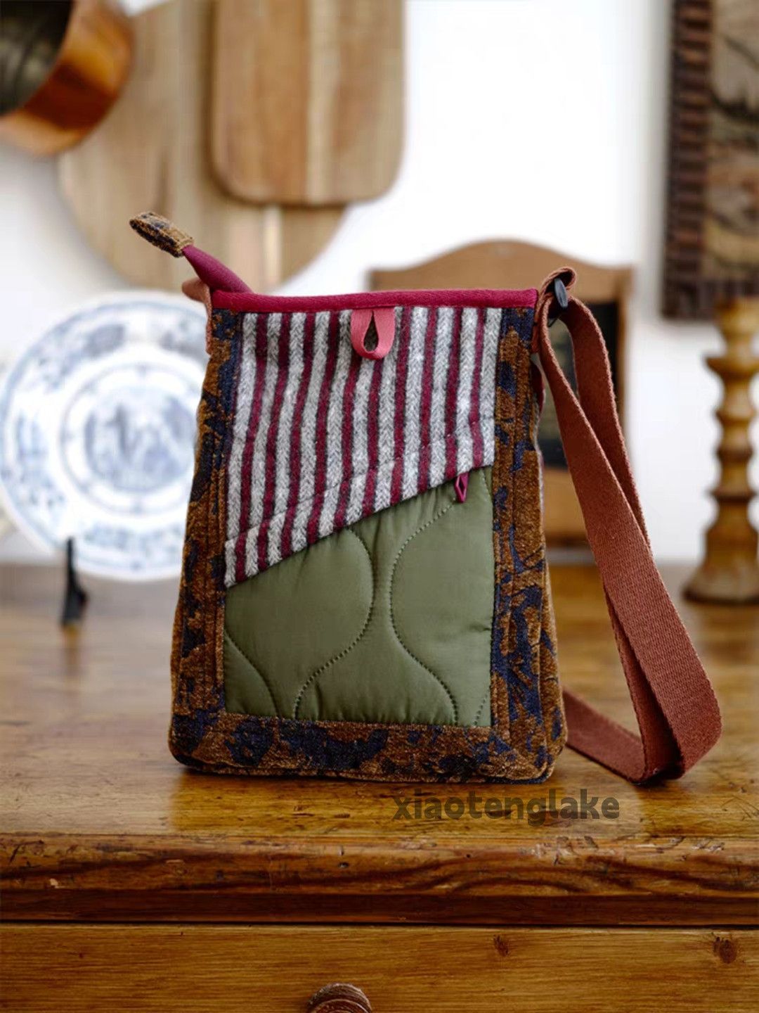 Vintage Unisex outdoor military pattern yuppie y2k crossbody bag Size ONE SIZE - 1 Thumbnail