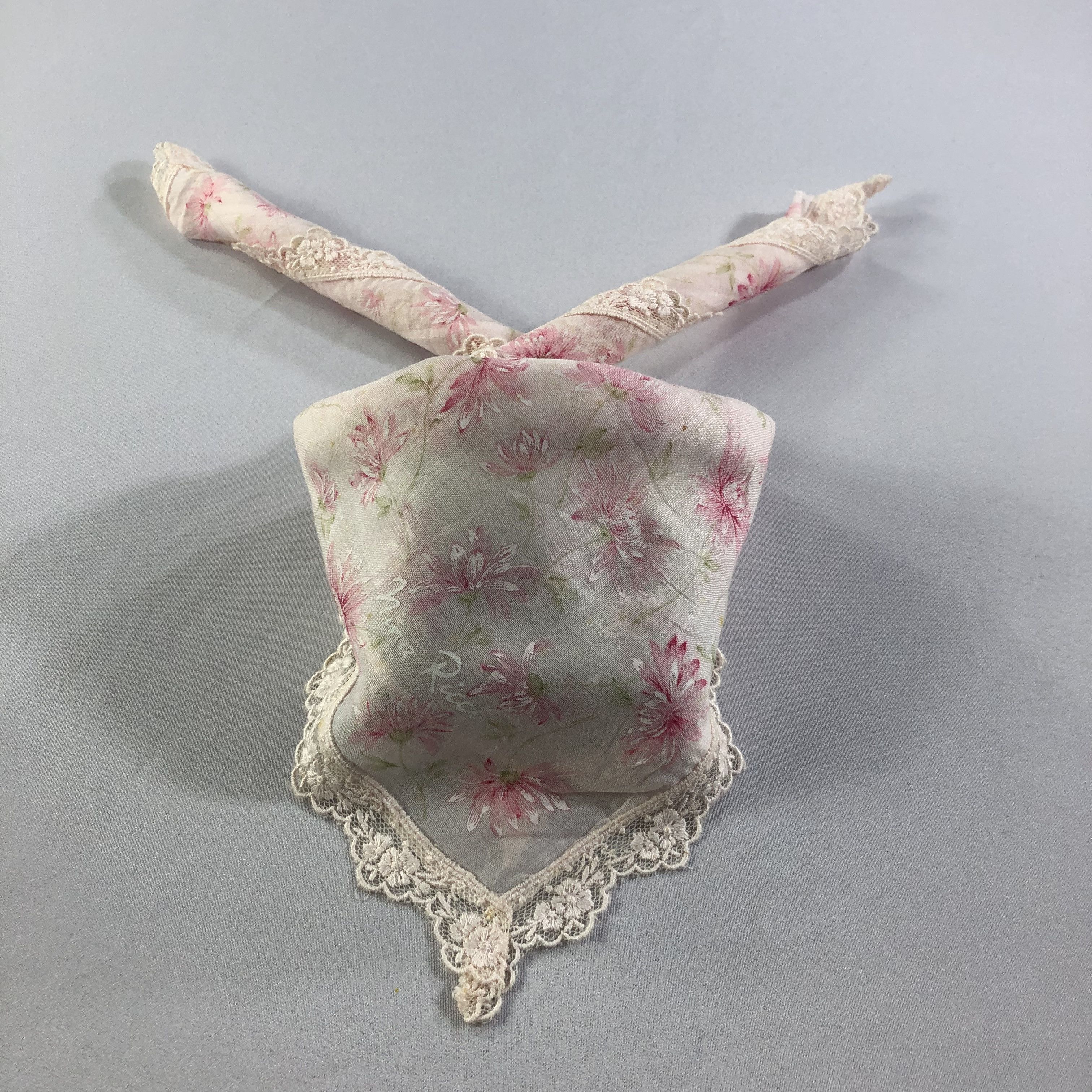 Nina Ricci Nina Ricci Floral Handkerchief Neckerchief Bandana H2004 Size ONE SIZE - 1 Thumbnail