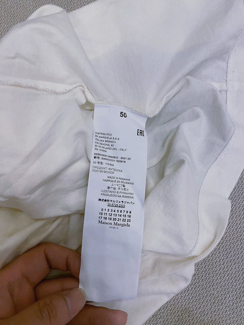 Maison Margiela Maison Margiela Reverse Logo Letter Classic Short Sleeve Size US M / EU 48-50 / 2 - 6 Thumbnail