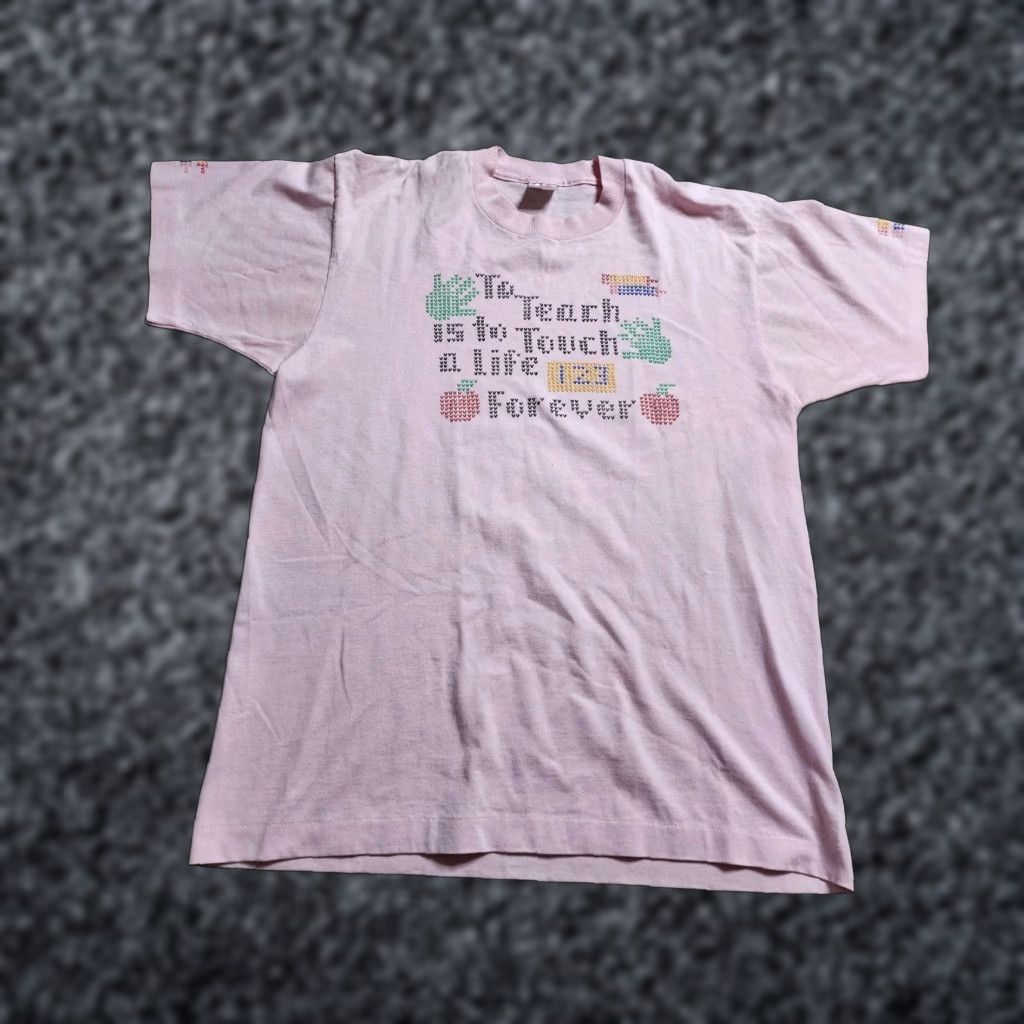 Fruit Of The Loom VINTAGE Cross Stitch Style Shirt Unisex L Pink 1990s T-Shirt Graphic Tee Cotton Short Sleeve Distressed Size US L / EU 52-54 / 3 - 1 Thumbnail