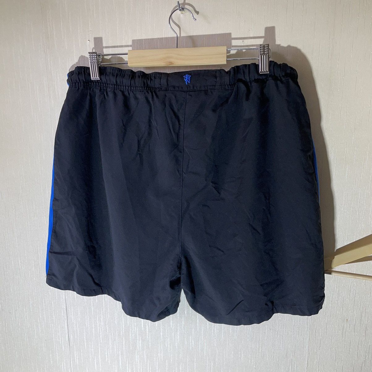 Nike × Vintage Nike Manchester United vintage shorts Size US 36 / EU 52 - 10 Thumbnail