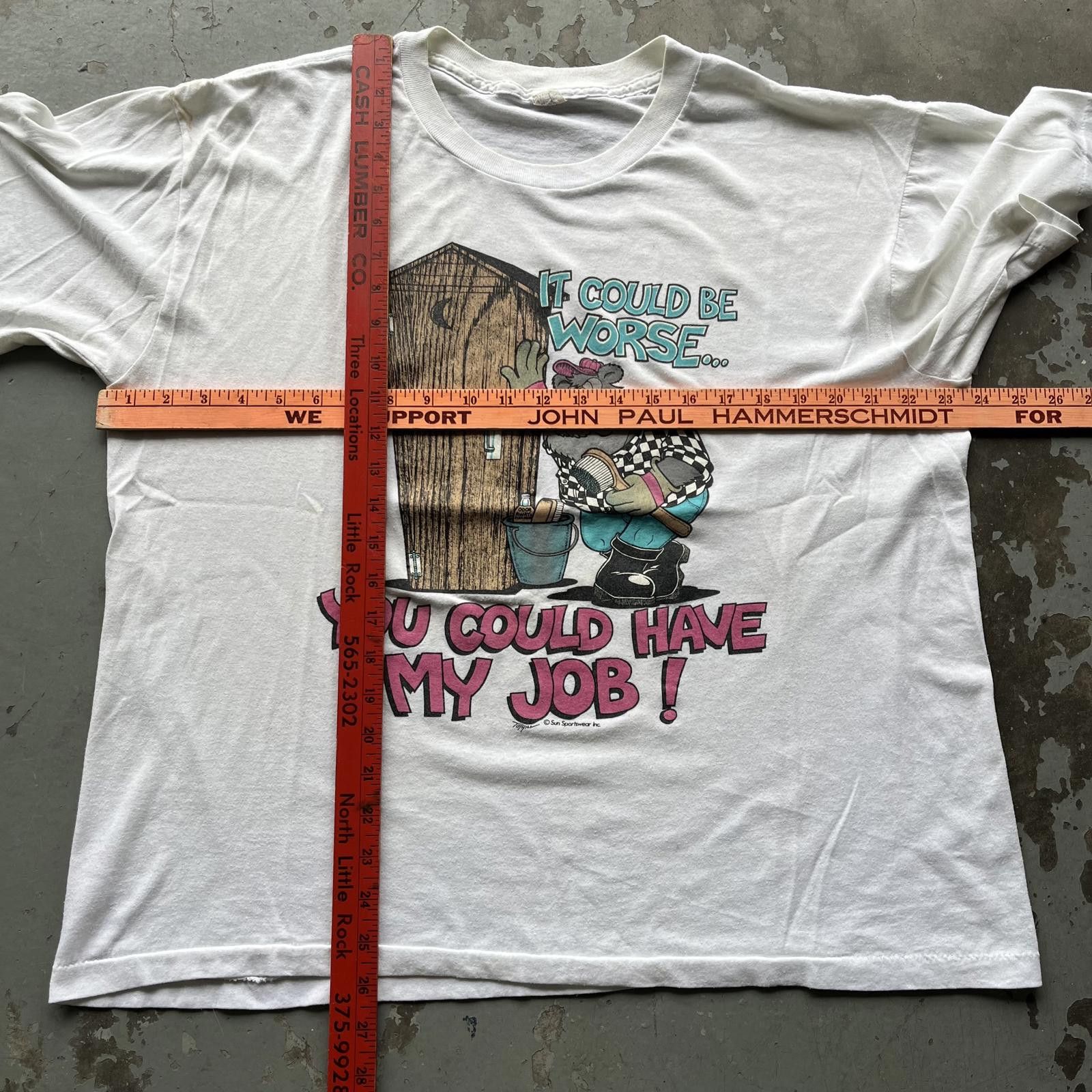 Vintage Vintage 90s Funny Outhouse Cleaning Job Animal Cartoon Shirt Size US XL / EU 56 / 4 - 4 Thumbnail