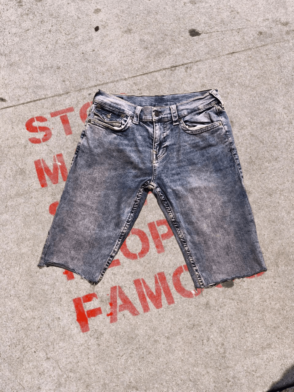 True Religion True Religion Jeans shorts Size US 32 / EU 48 - 1 Thumbnail
