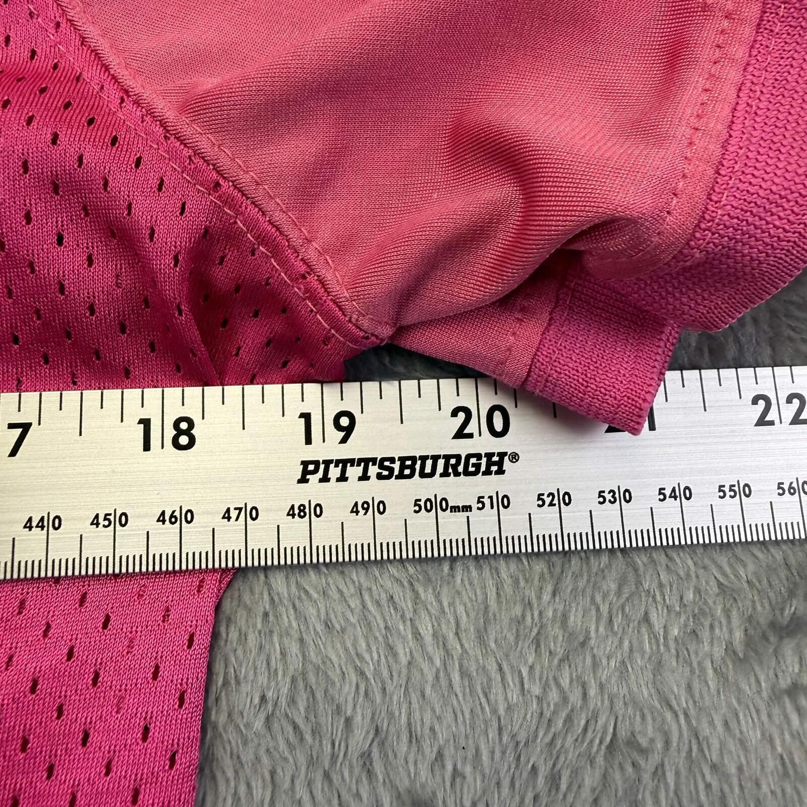 Nike Nike NFL Women's pink Breast Cancer Awarenesss jersey Size ONE SIZE - 8 Thumbnail