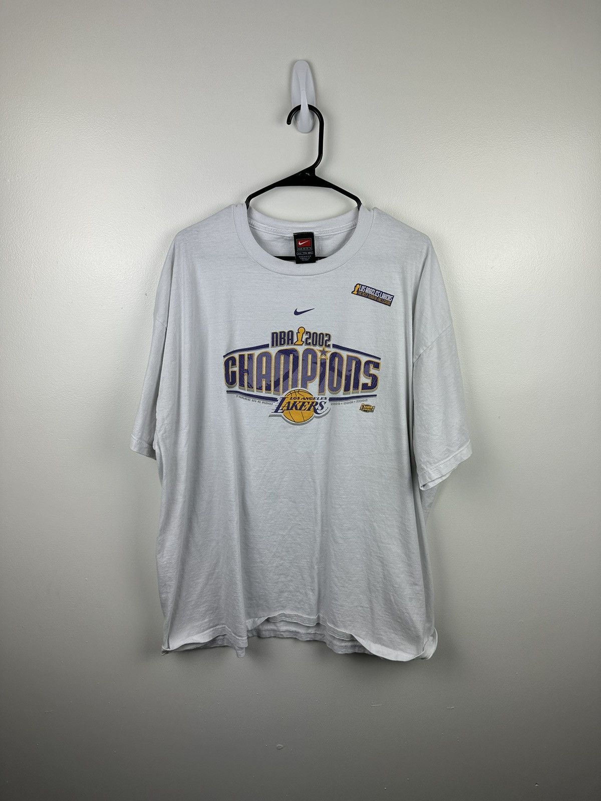 La Lakers Nike Center Swoosh T Shirt Mens L Large Y2K Los Angeles Lakers