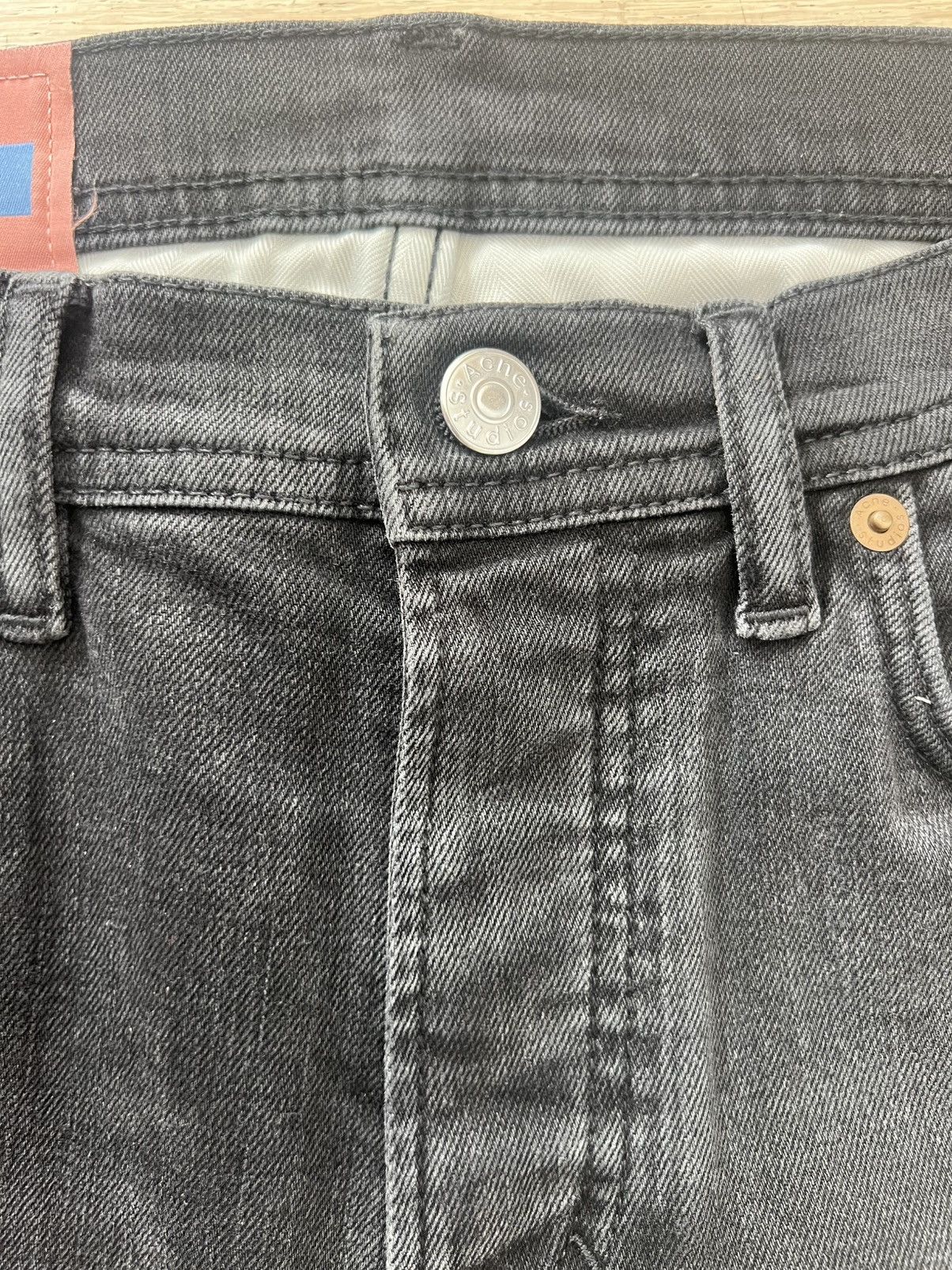 Acne Studios Acne Studios - River Used Blk Jeans (29/32) Size US 29 - 5 Thumbnail