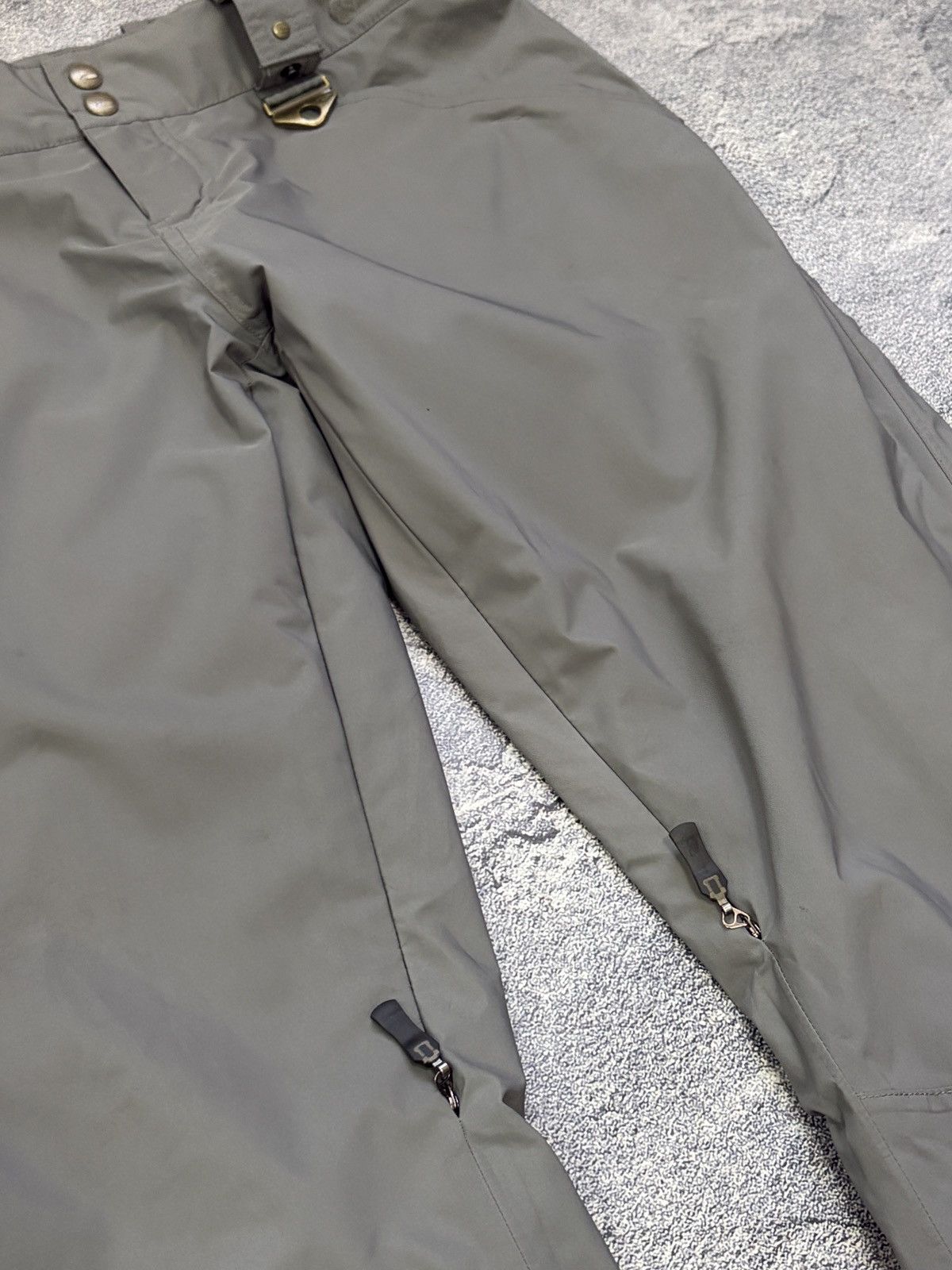 Oakley OAKLEY Gretchen Bleiler Grey Snow Pants Size XS Fits W30-W31 Size 30" / US 8 / IT 44 - 15 Thumbnail