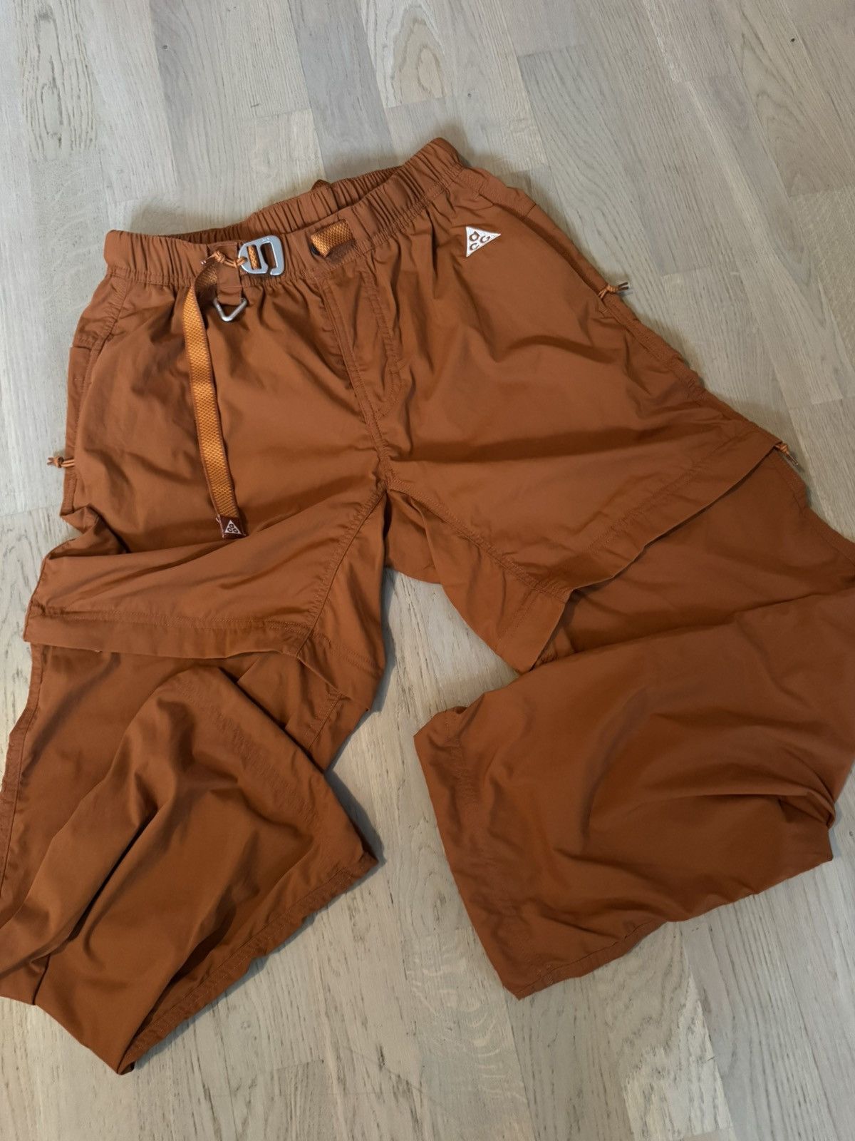 Nike ACG NIKE ACG pants sz s STUDY sizes in photos by tape measure Size US 29 - 1 Thumbnail