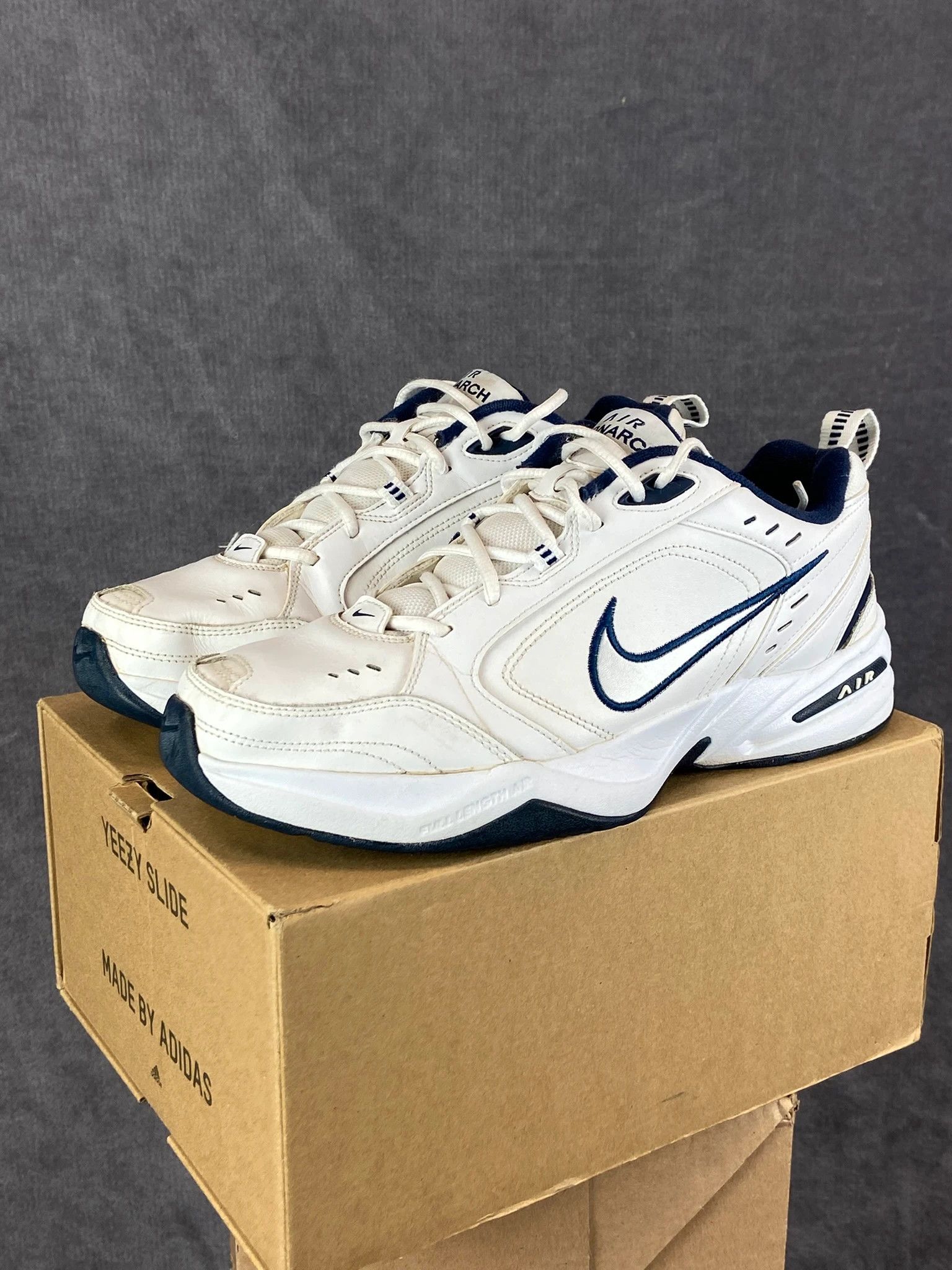 Nike Nike White Sport Sneakers Size EU 44.5 Size US 11.5 / EU 44-45 - 1 Thumbnail