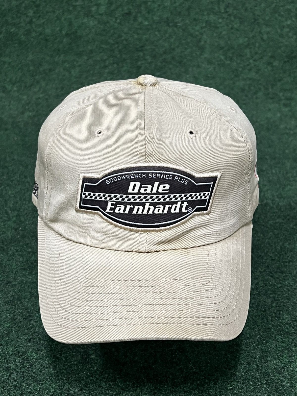 Chase Authentics × NASCAR × Vintage Vintage Dale Earnhardt Strapback Hat Size ONE SIZE - 1 Thumbnail