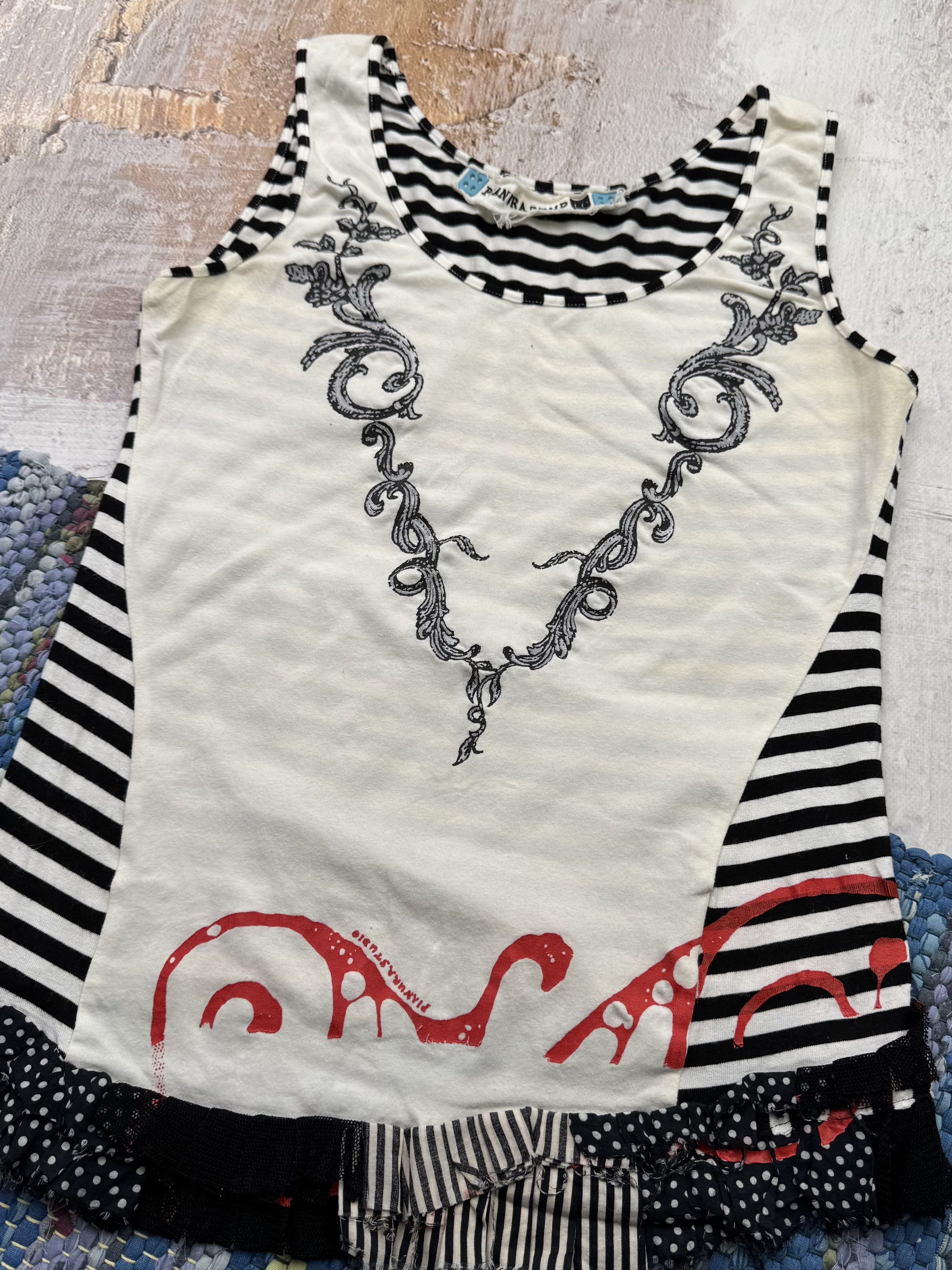 Japanese Brand Vintage Tank Top D15 A767(512) Size S / US 4 / IT 40 - 2 Thumbnail