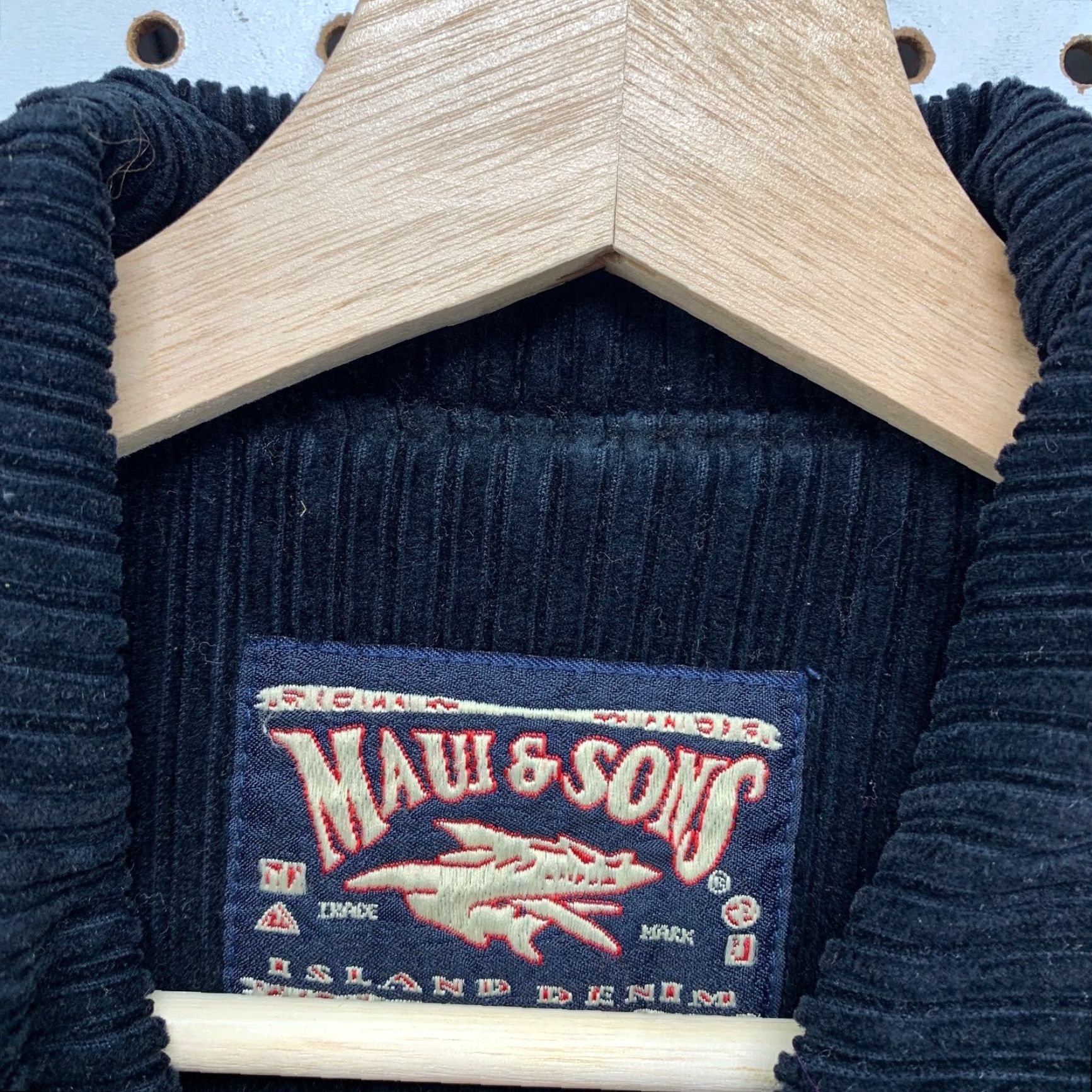Vintage VINTAGE Maui & Sons Corduroy Jacket Mens M Black 3/4 Sleeve Embroidered Jacket Size US M / EU 48-50 / 2 - 3 Thumbnail