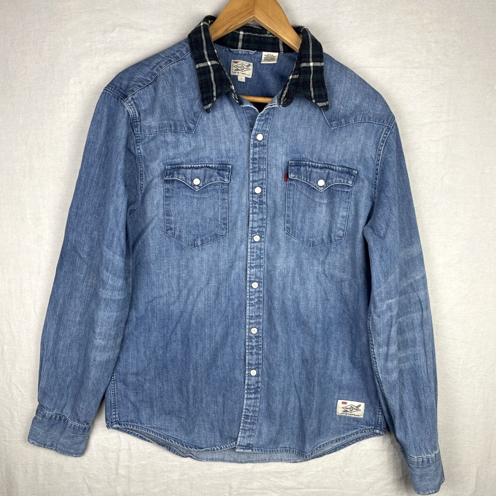 Levi's Levi's Shirt Mens Large Blue Chambray Pearl Snap Justin Timberlake Fresh Leaves Casual Shirt Mens Large Blue Chambray Pearl Snap Western Theme" Size US L / EU 52-54 / 3 - 2 Thumbnail