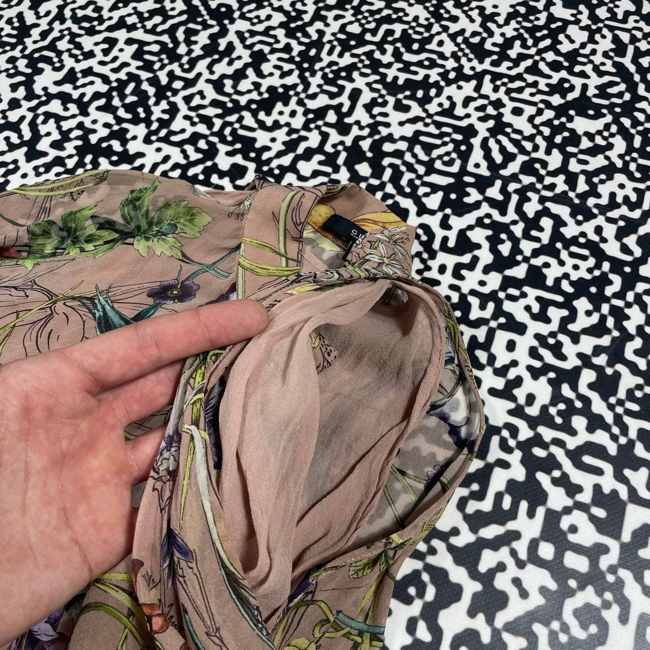 Gucci Vintage Y2K Gucci Silk Floral Style Blouses Shirt Luxury Size S / US 4 / IT 40 - 13 Thumbnail